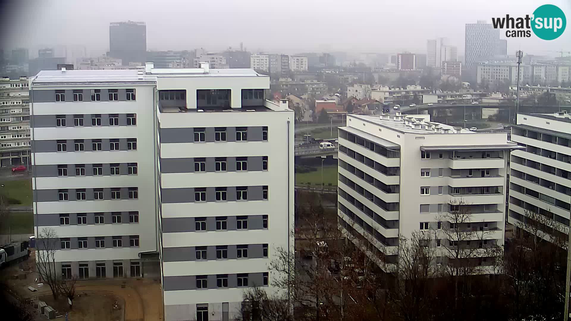 Rond-point en direct traversant les avenues Slavonska et Marin Držić à Zagreb webcam