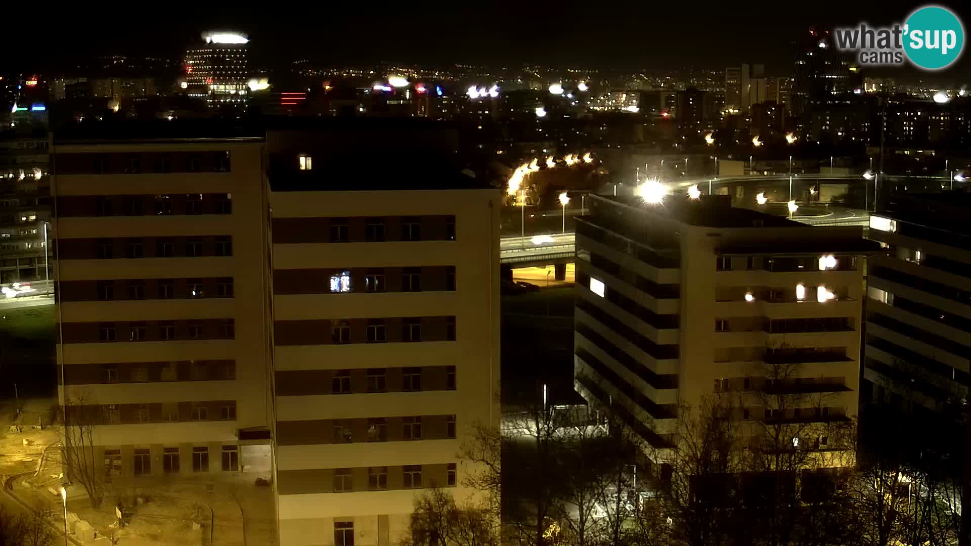 Rond-point en direct traversant les avenues Slavonska et Marin Držić à Zagreb webcam