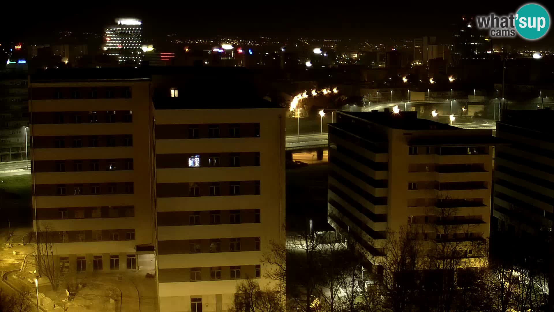 Rond-point en direct traversant les avenues Slavonska et Marin Držić à Zagreb webcam