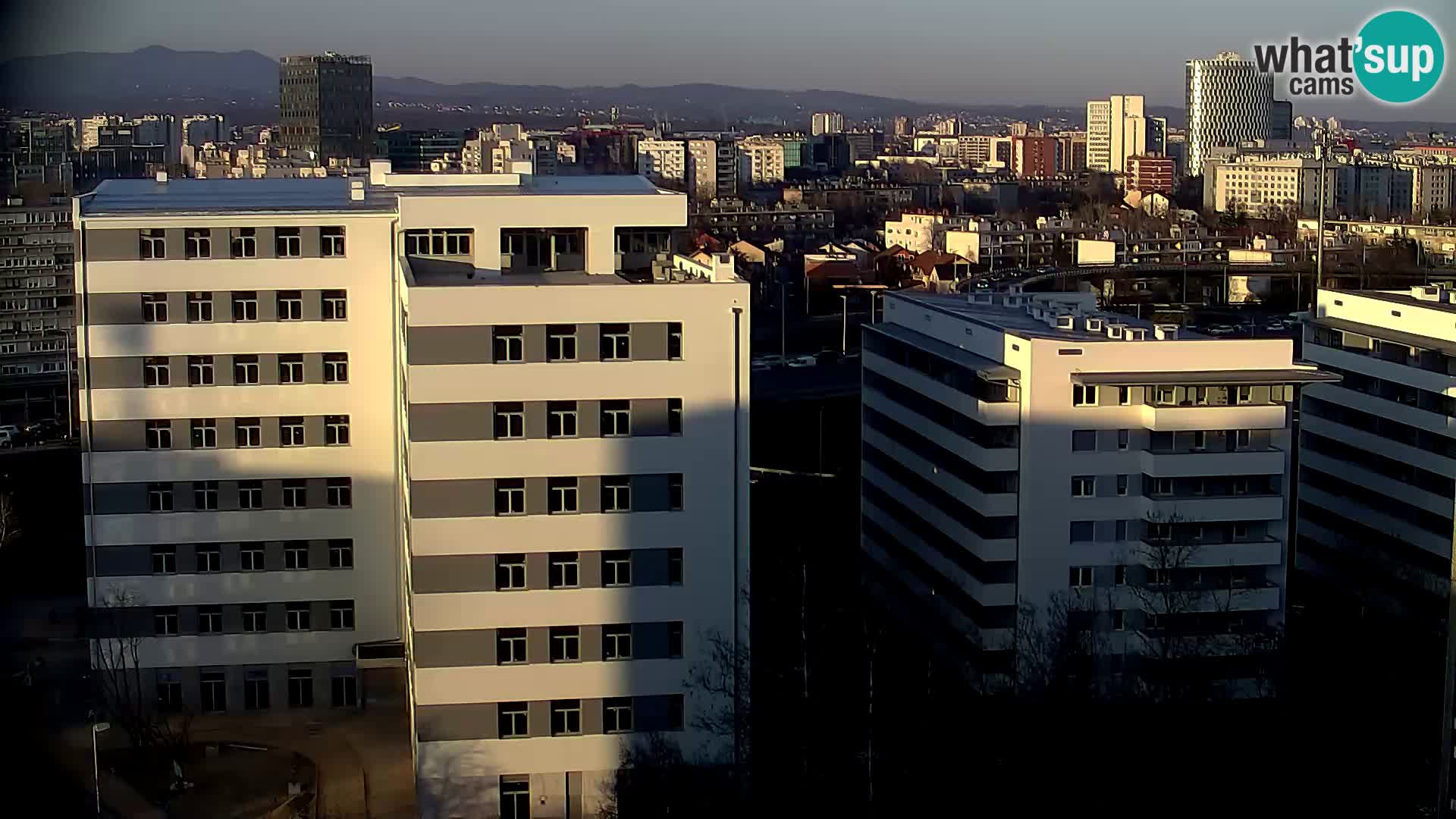 Live Interchange of Slavonska Avenue and Marin Držić Avenue in Zagreb webcam