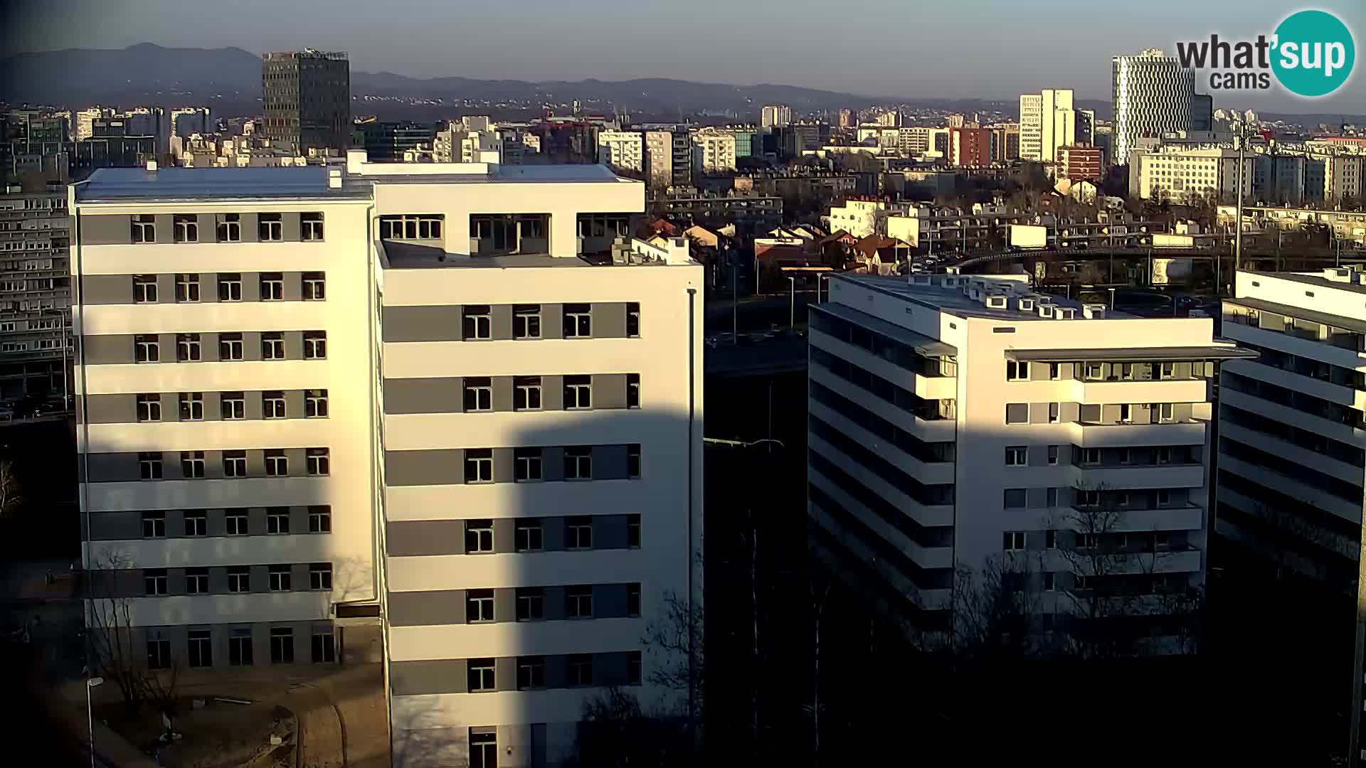 Live Interchange of Slavonska Avenue and Marin Držić Avenue in Zagreb webcam