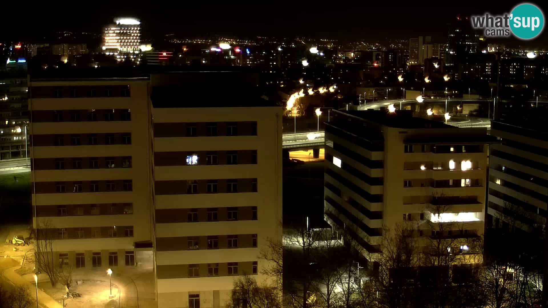 Rond-point en direct traversant les avenues Slavonska et Marin Držić à Zagreb webcam