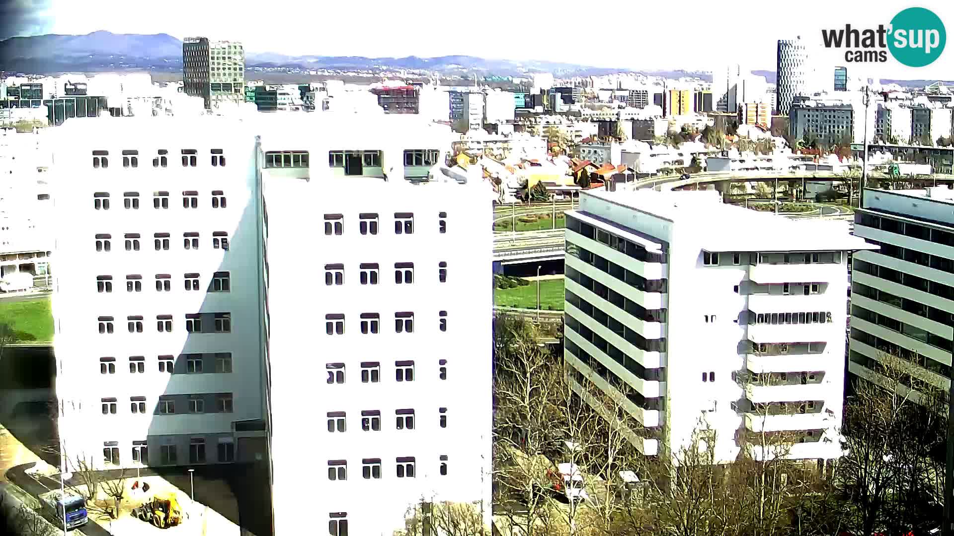 Live Interchange of Slavonska Avenue and Marin Držić Avenue in Zagreb webcam