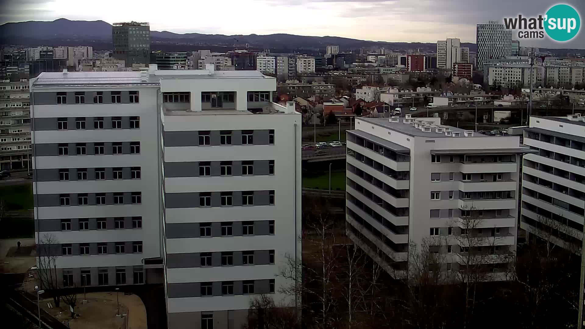 Live Interchange of Slavonska Avenue and Marin Držić Avenue in Zagreb webcam