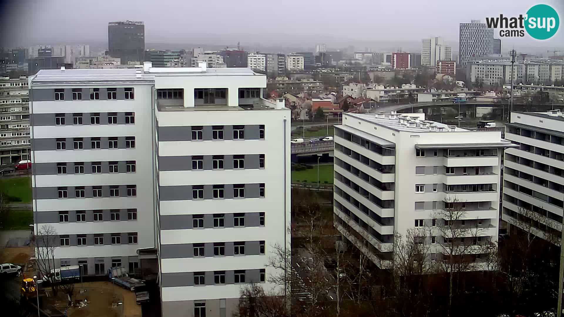 Rond-point en direct traversant les avenues Slavonska et Marin Držić à Zagreb webcam