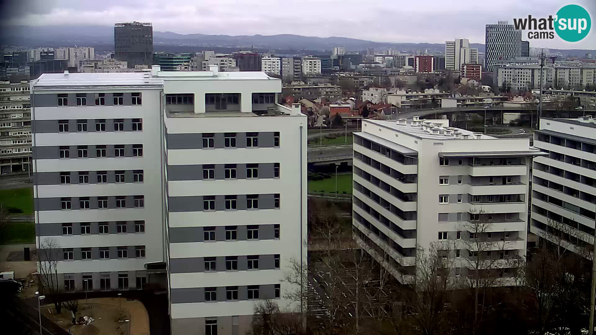 Live-Kreisverkehr Slavonska und Marin Držić Avenue zur Zagreb Webcam