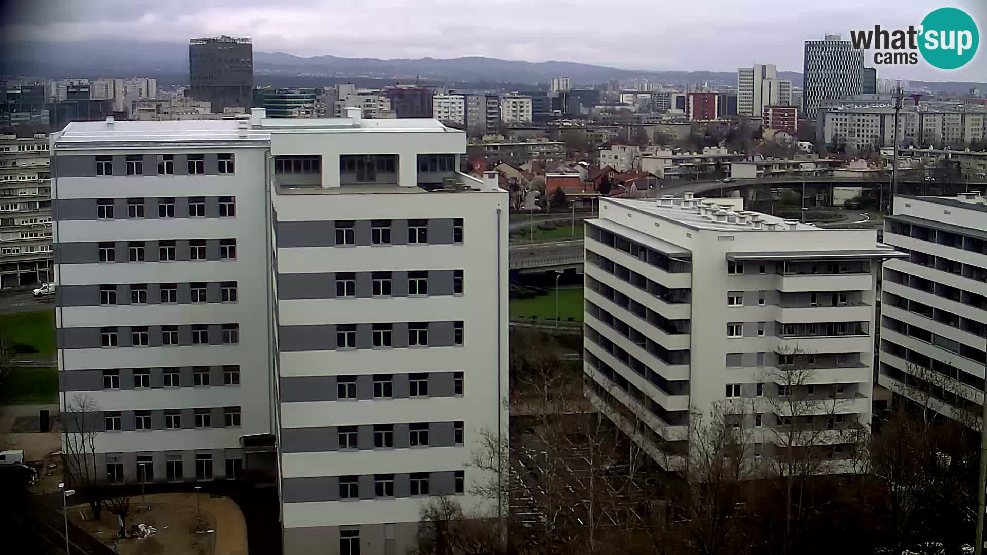 Live-Kreisverkehr Slavonska und Marin Držić Avenue zur Zagreb Webcam