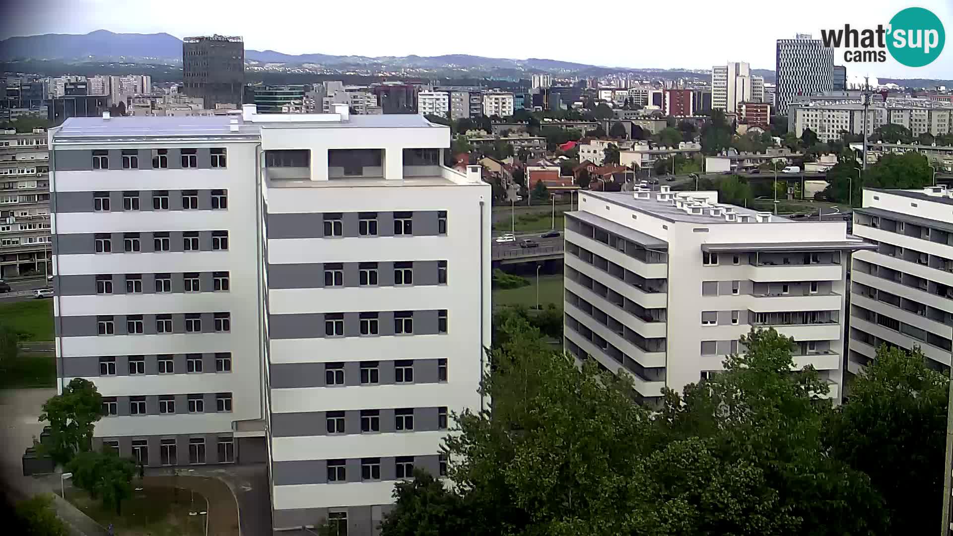 Live Interchange of Slavonska Avenue and Marin Držić Avenue in Zagreb webcam