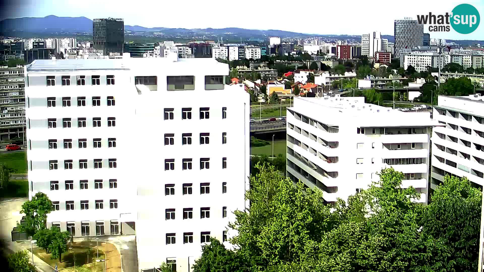 Live Interchange of Slavonska Avenue and Marin Držić Avenue in Zagreb webcam