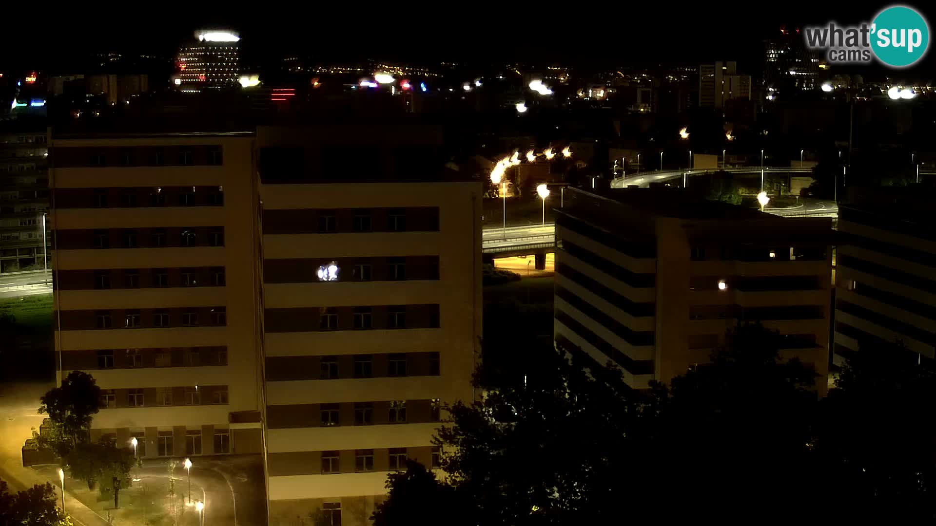 Live-Kreisverkehr Slavonska und Marin Držić Avenue zur Zagreb Webcam