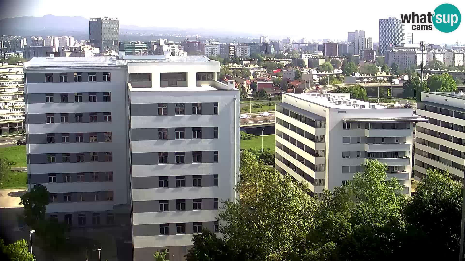 Live Interchange of Slavonska Avenue and Marin Držić Avenue in Zagreb webcam