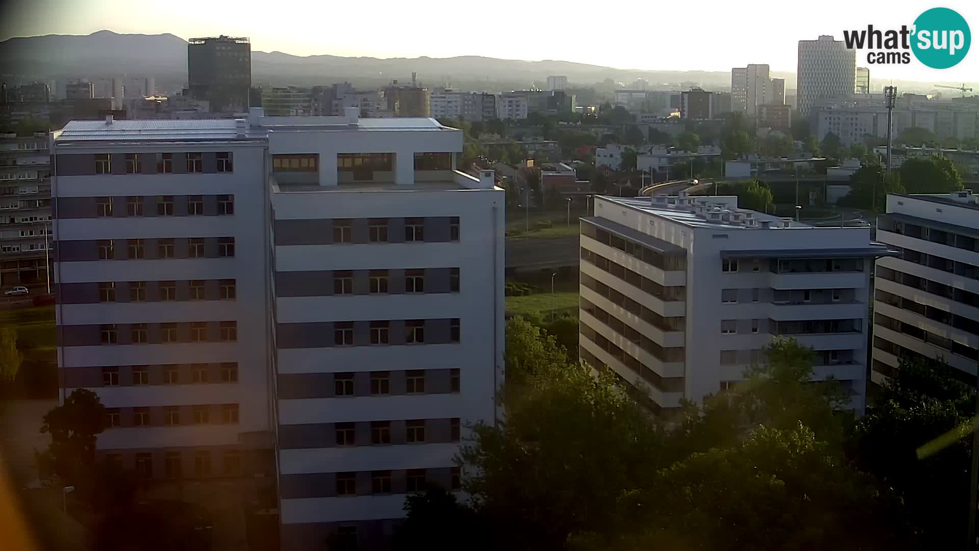 Krožišče Slavonske in Marin Držićeve ulice v Zagrebu v živo
