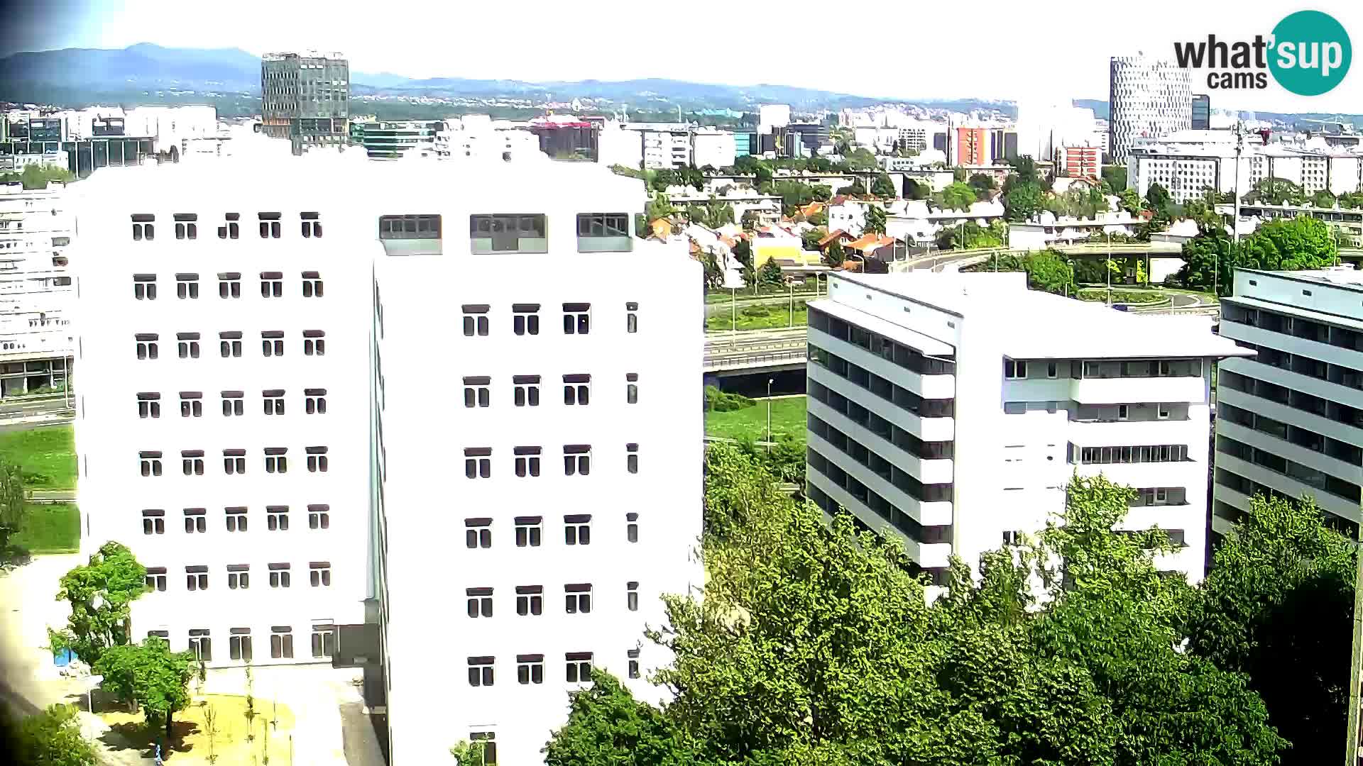 Krožišče Slavonske in Marin Držićeve ulice v Zagrebu v živo