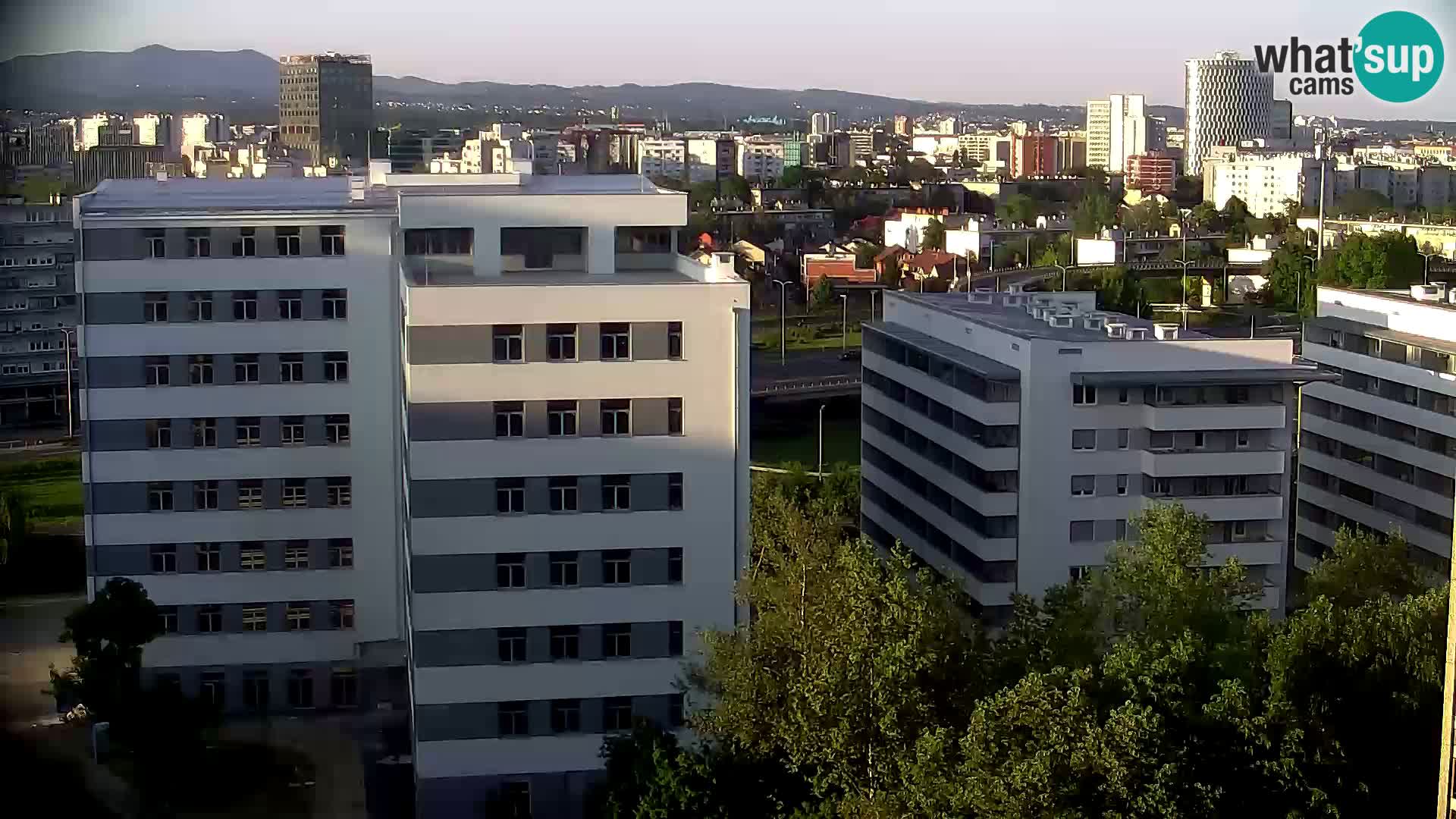 Rotatoria e incrocio viale Slavonska e Marin Držić  – webcam di Zagabria