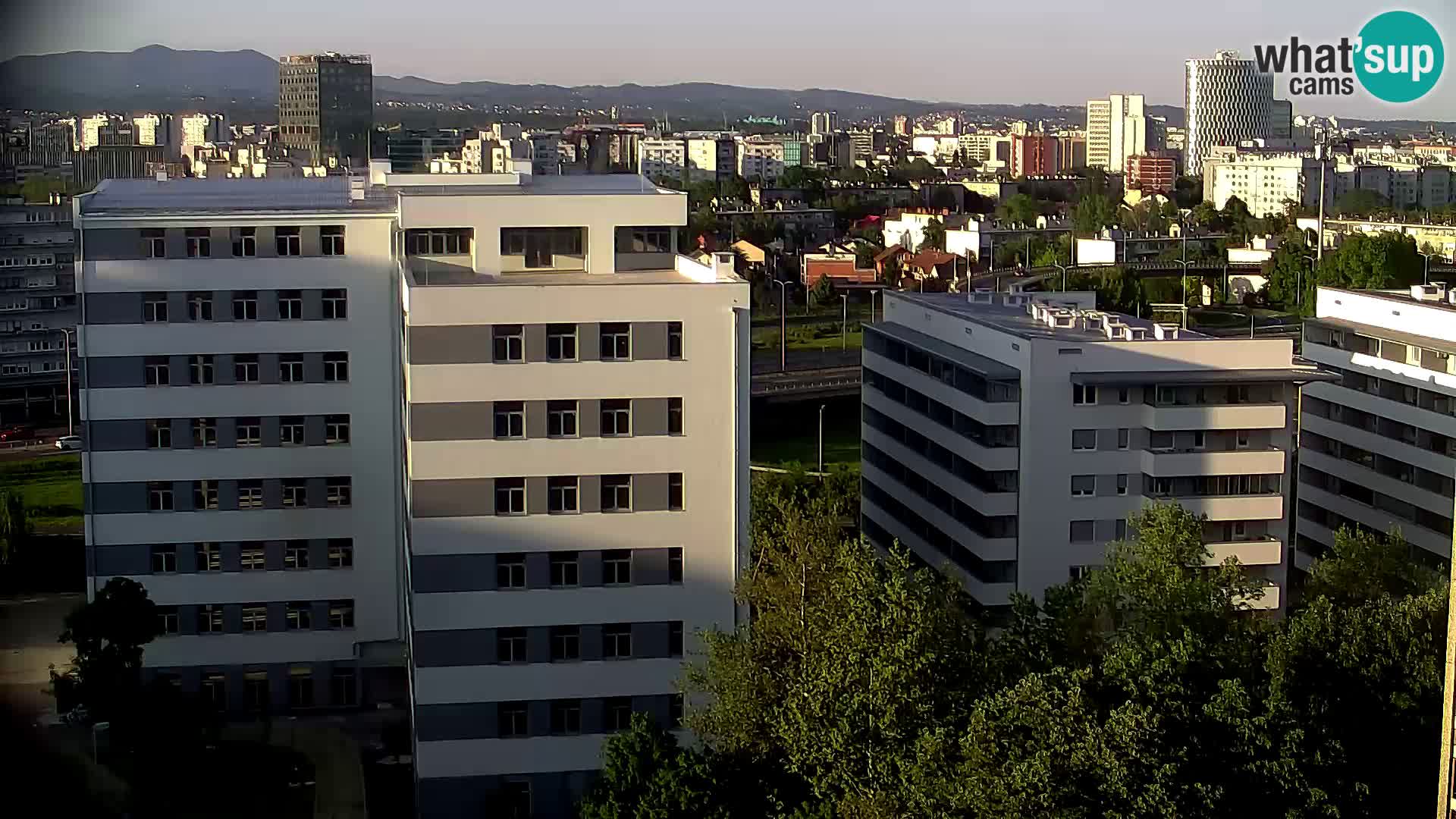 Krožišče Slavonske in Marin Držićeve ulice v Zagrebu v živo
