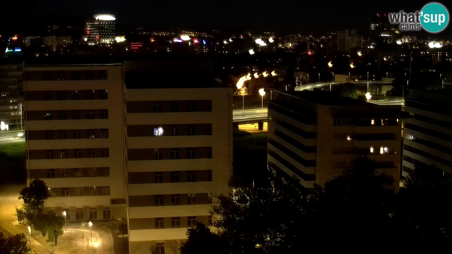 Rond-point en direct traversant les avenues Slavonska et Marin Držić à Zagreb webcam