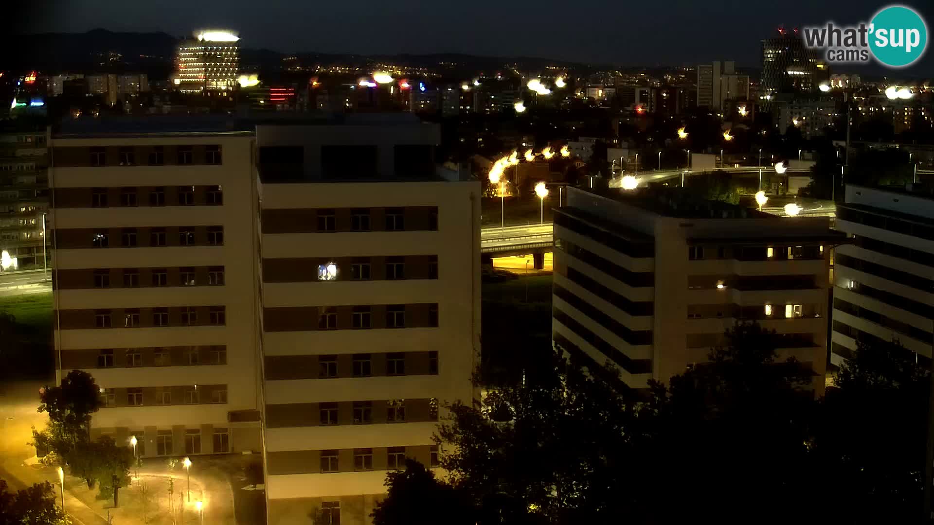 Krožišče Slavonske in Marin Držićeve ulice v Zagrebu v živo