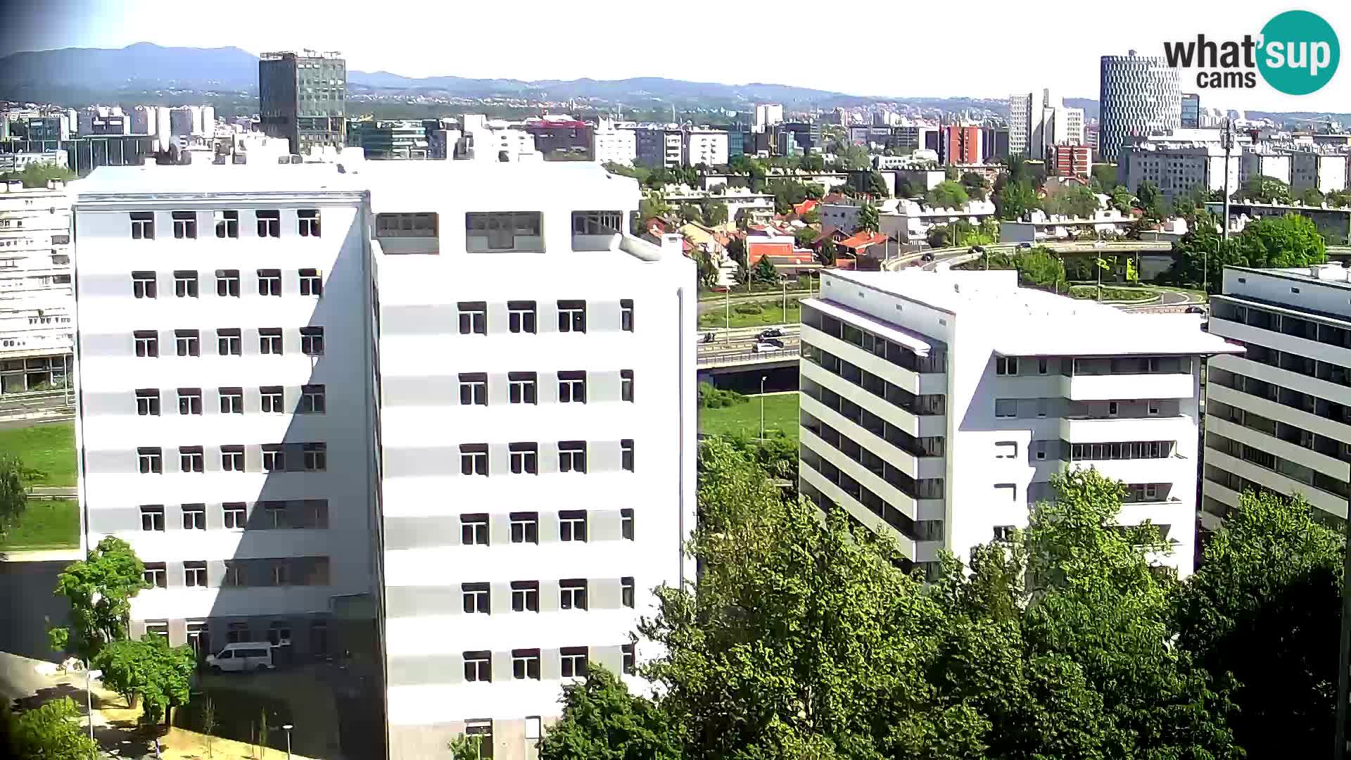Web kamera Petlja Slavonska – Držićeva  – Zagreb Live