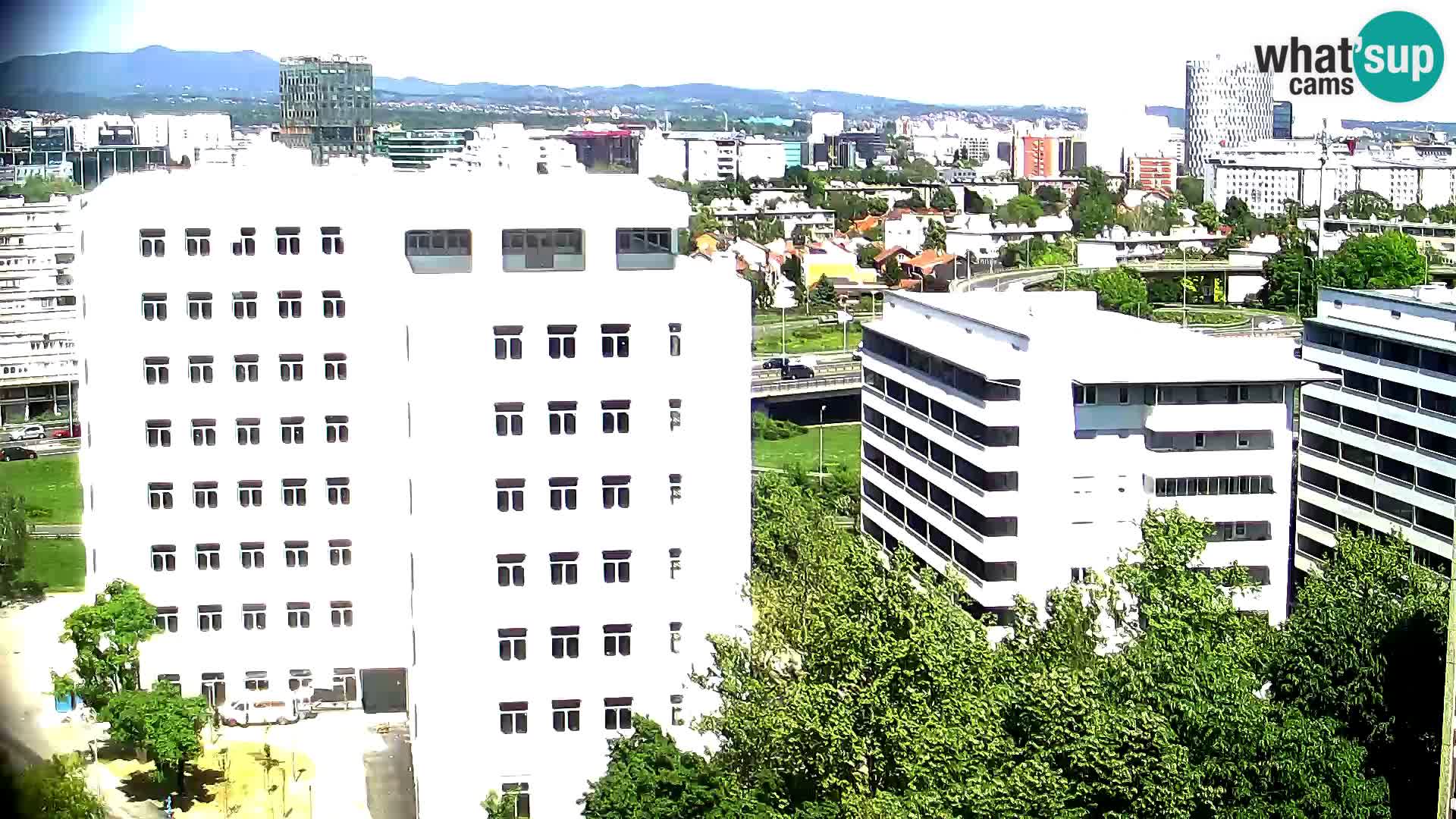 Live Interchange of Slavonska Avenue and Marin Držić Avenue in Zagreb webcam