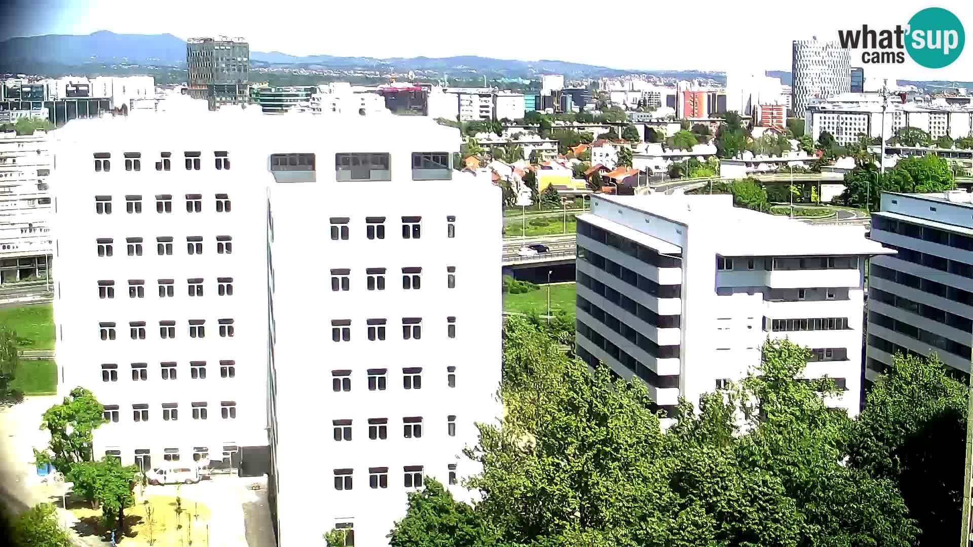 Live Interchange of Slavonska Avenue and Marin Držić Avenue in Zagreb webcam