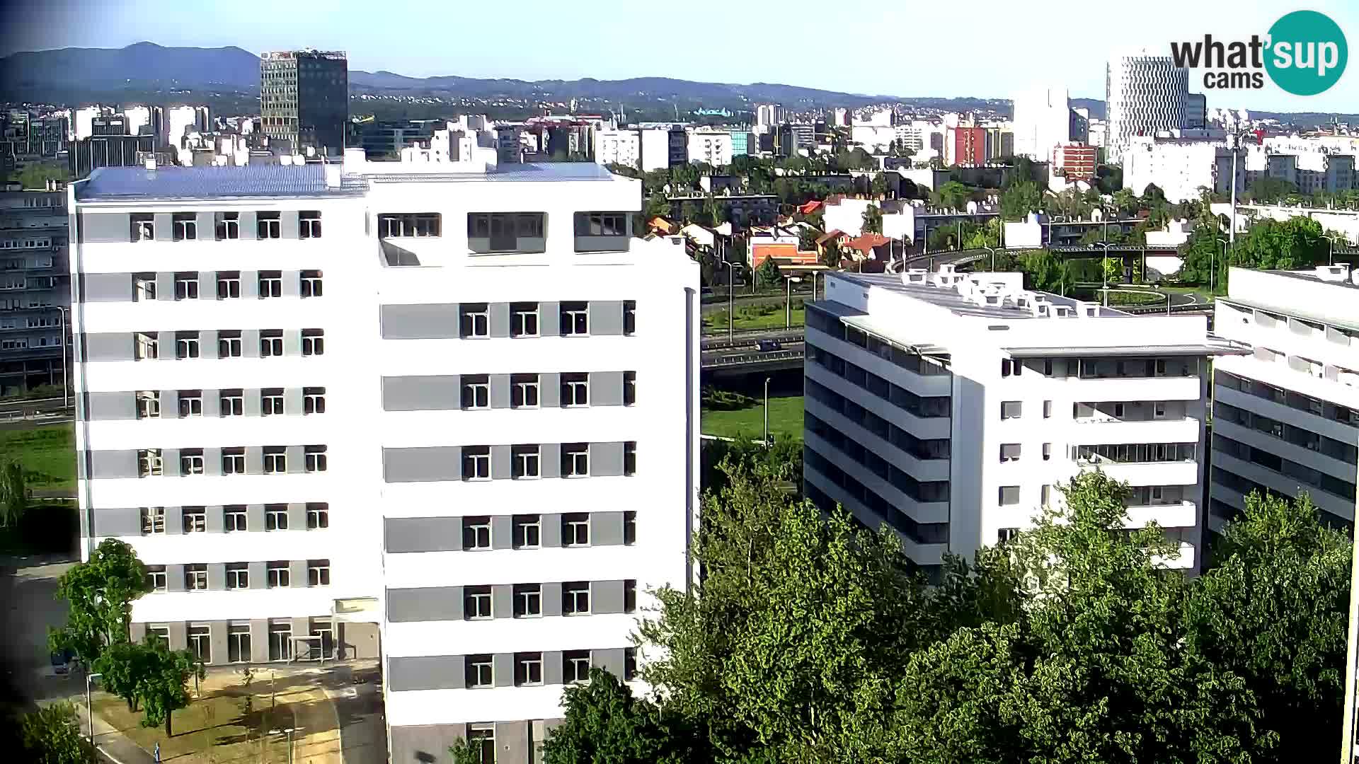 Live Interchange of Slavonska Avenue and Marin Držić Avenue in Zagreb webcam