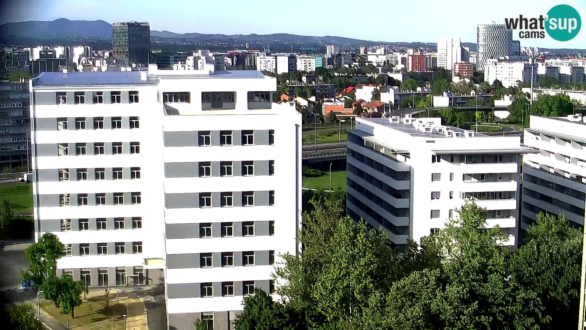 Live-Kreisverkehr Slavonska und Marin Držić Avenue zur Zagreb Webcam