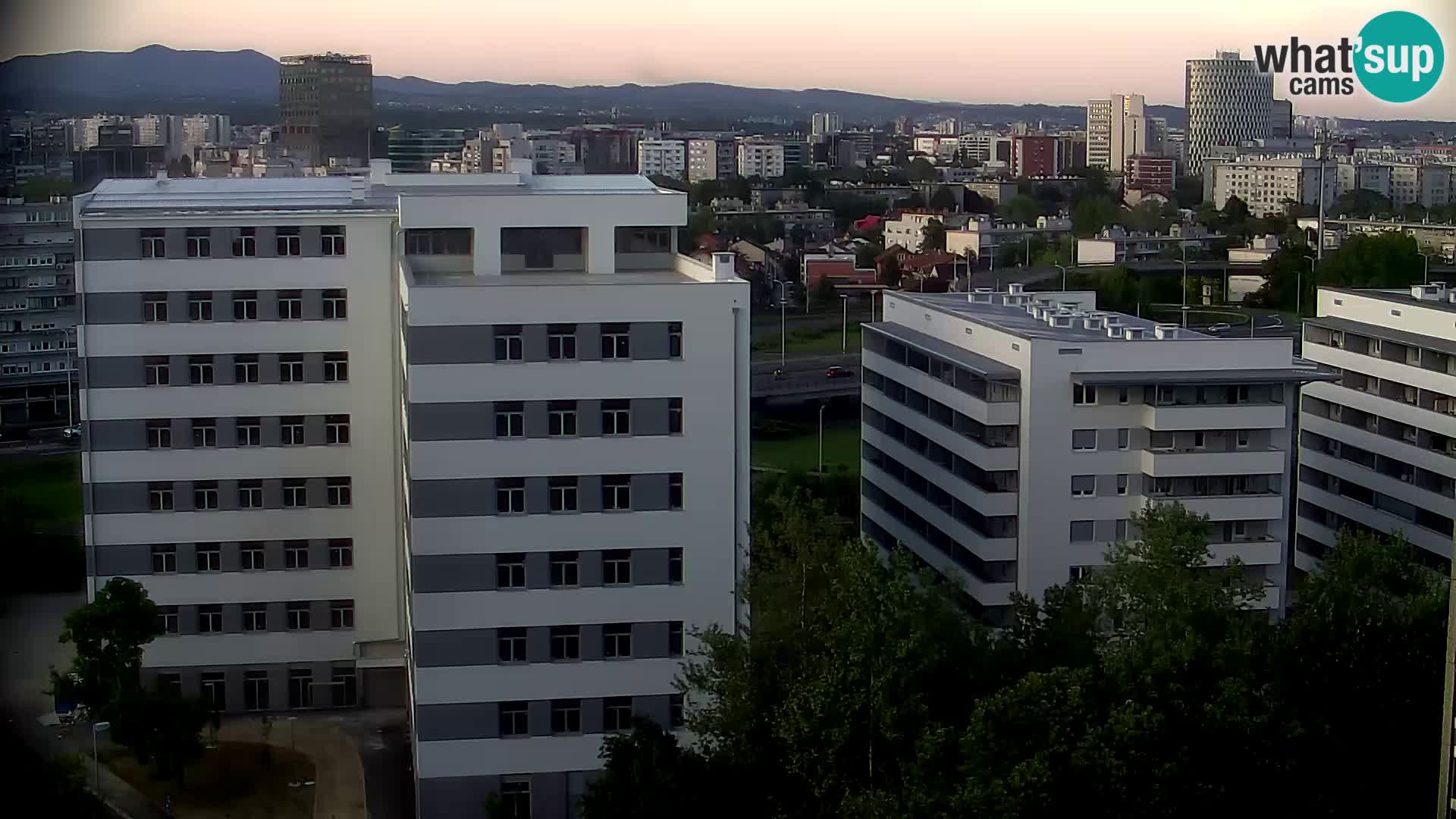 Live Interchange of Slavonska Avenue and Marin Držić Avenue in Zagreb webcam