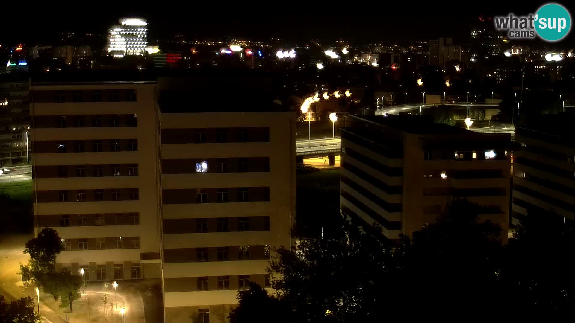 Rond-point en direct traversant les avenues Slavonska et Marin Držić à Zagreb webcam