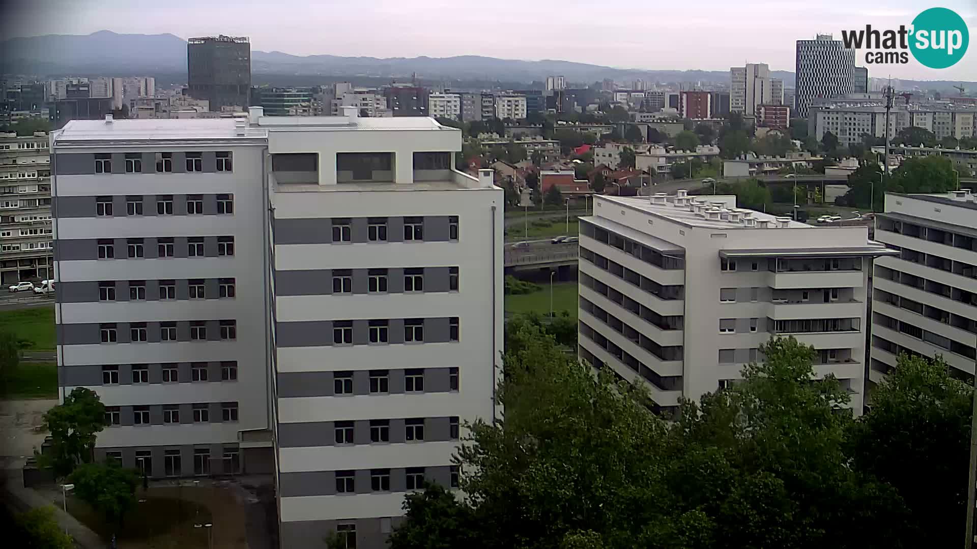 Live-Kreisverkehr Slavonska und Marin Držić Avenue zur Zagreb Webcam