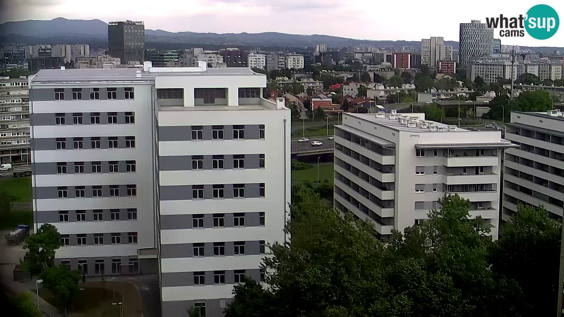 Live Interchange of Slavonska Avenue and Marin Držić Avenue in Zagreb webcam