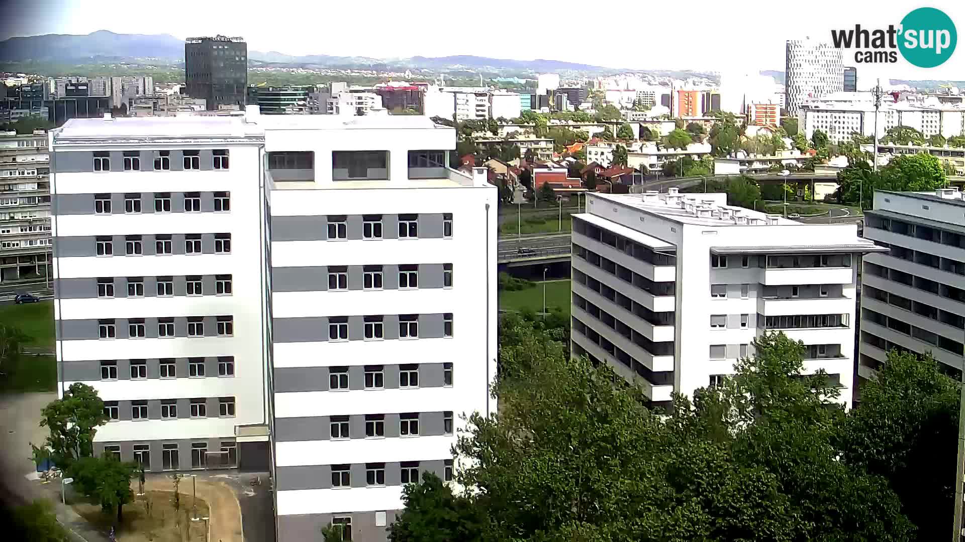 Live-Kreisverkehr Slavonska und Marin Držić Avenue zur Zagreb Webcam