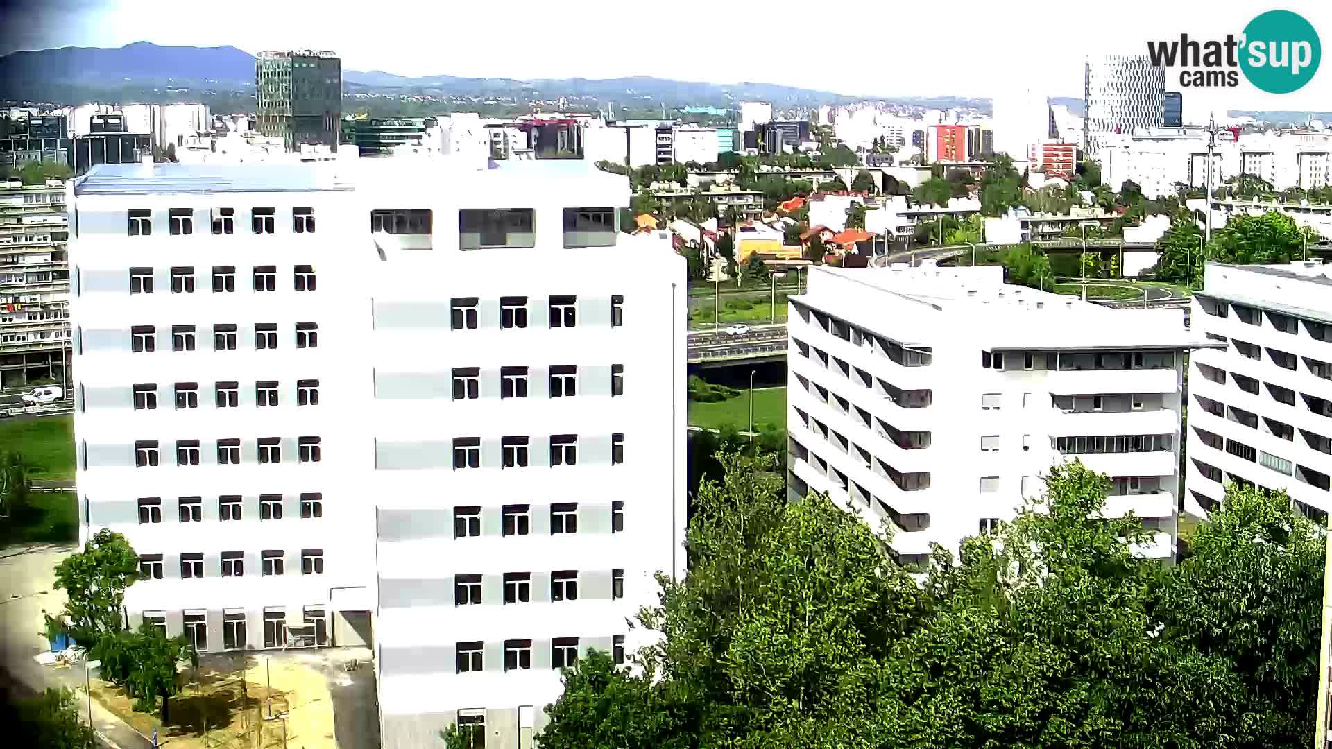Web kamera Petlja Slavonska – Držićeva  – Zagreb Live