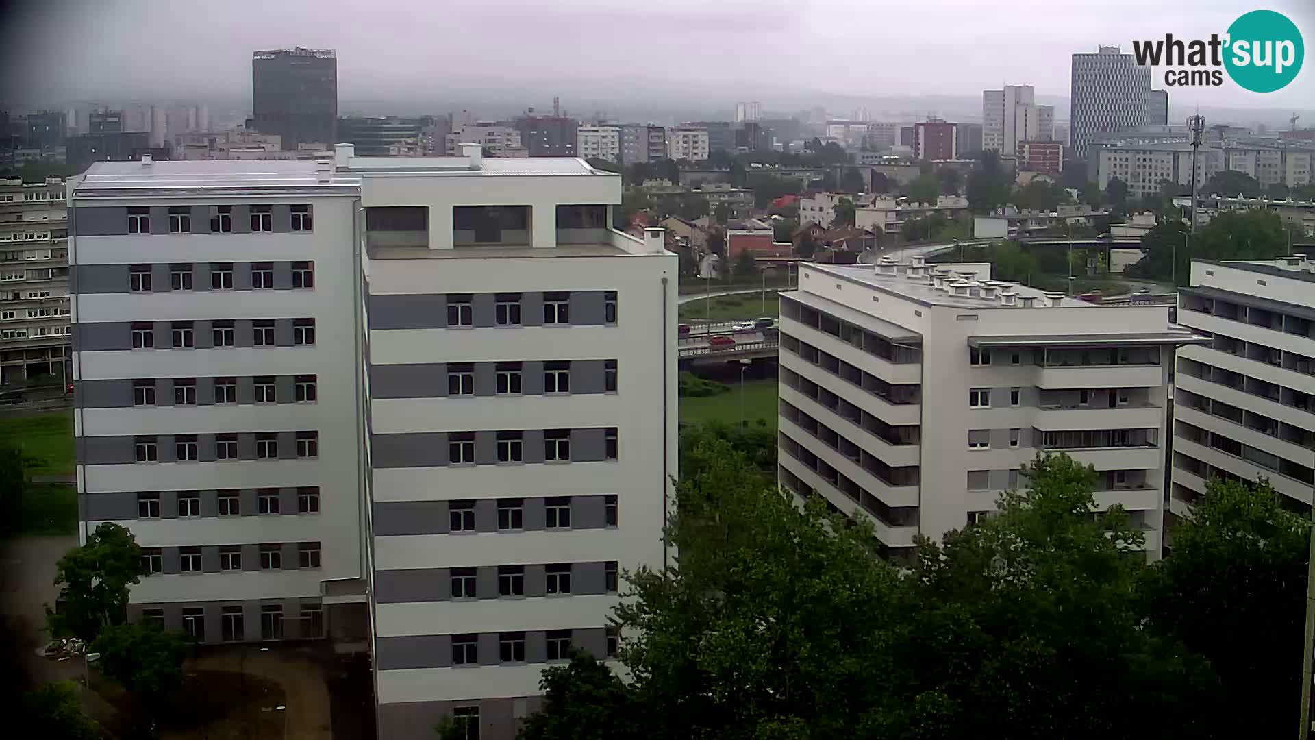 Rond-point en direct traversant les avenues Slavonska et Marin Držić à Zagreb webcam