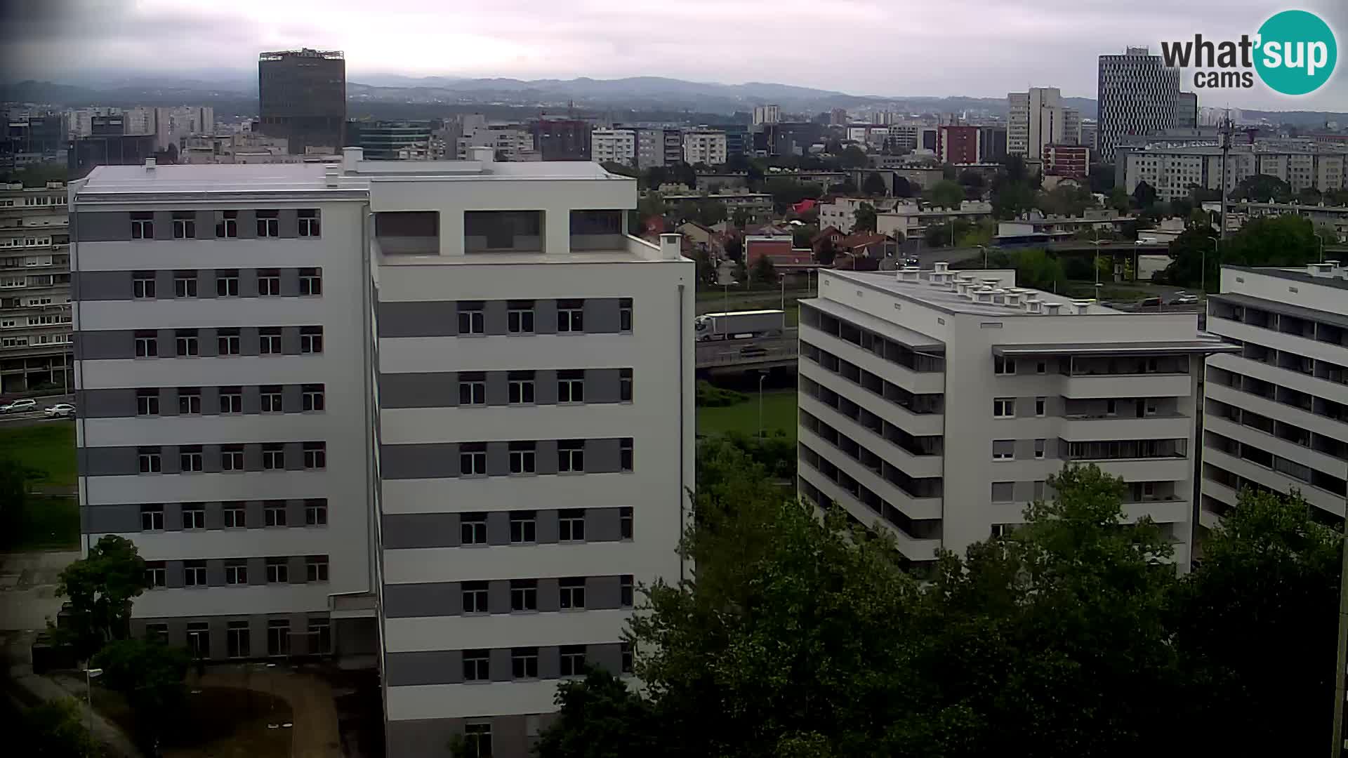 Live-Kreisverkehr Slavonska und Marin Držić Avenue zur Zagreb Webcam