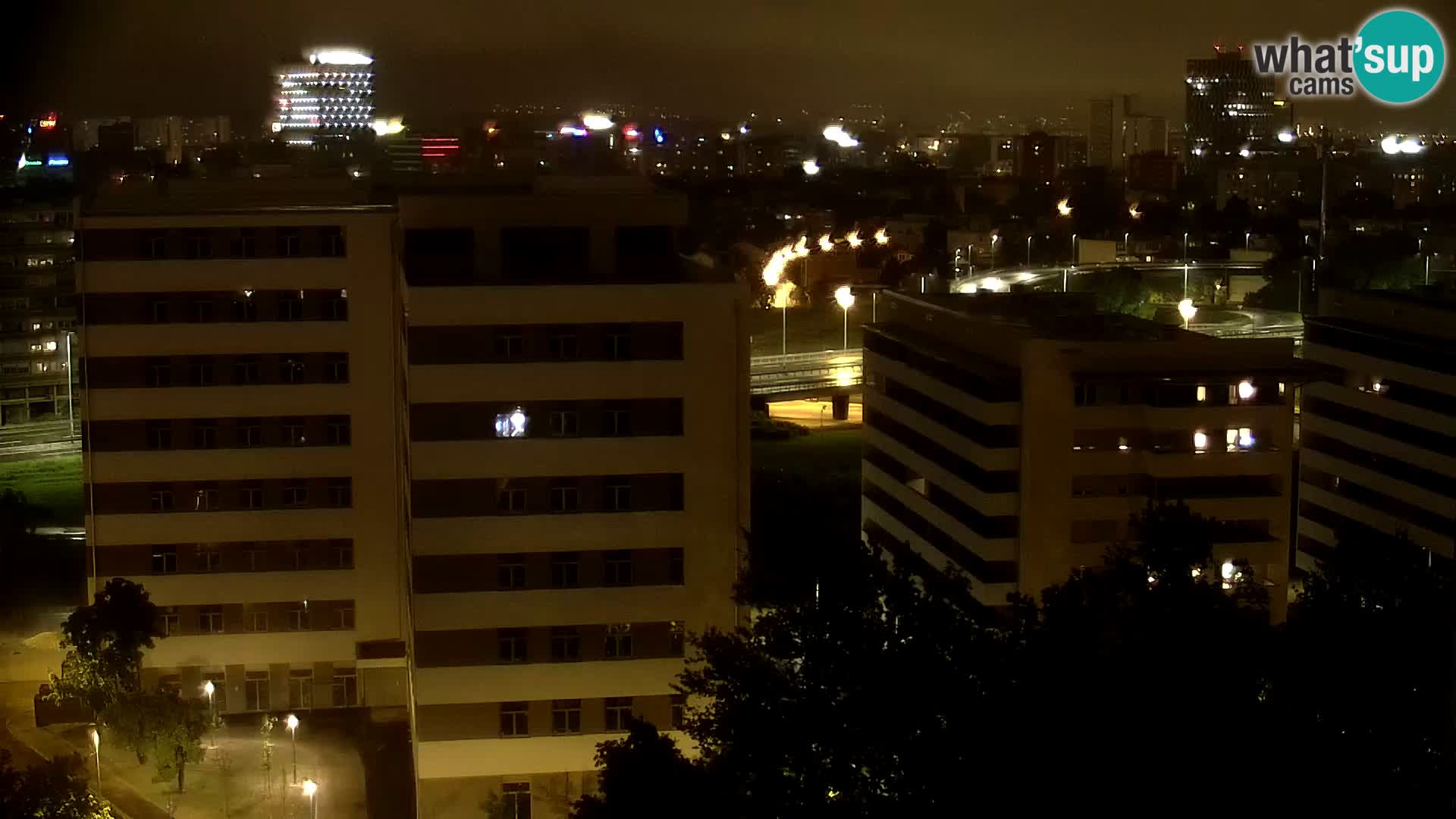 Rond-point en direct traversant les avenues Slavonska et Marin Držić à Zagreb webcam