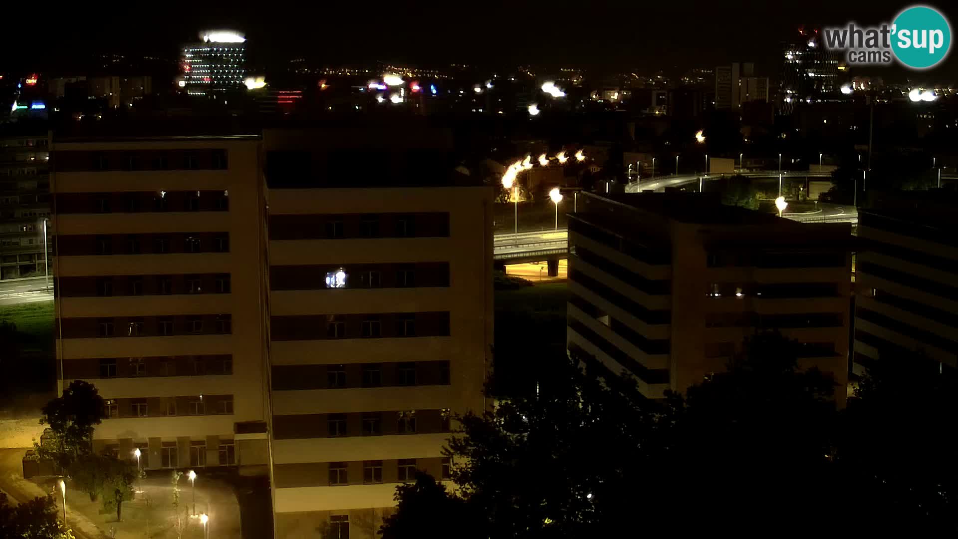 Krožišče Slavonske in Marin Držićeve ulice v Zagrebu v živo