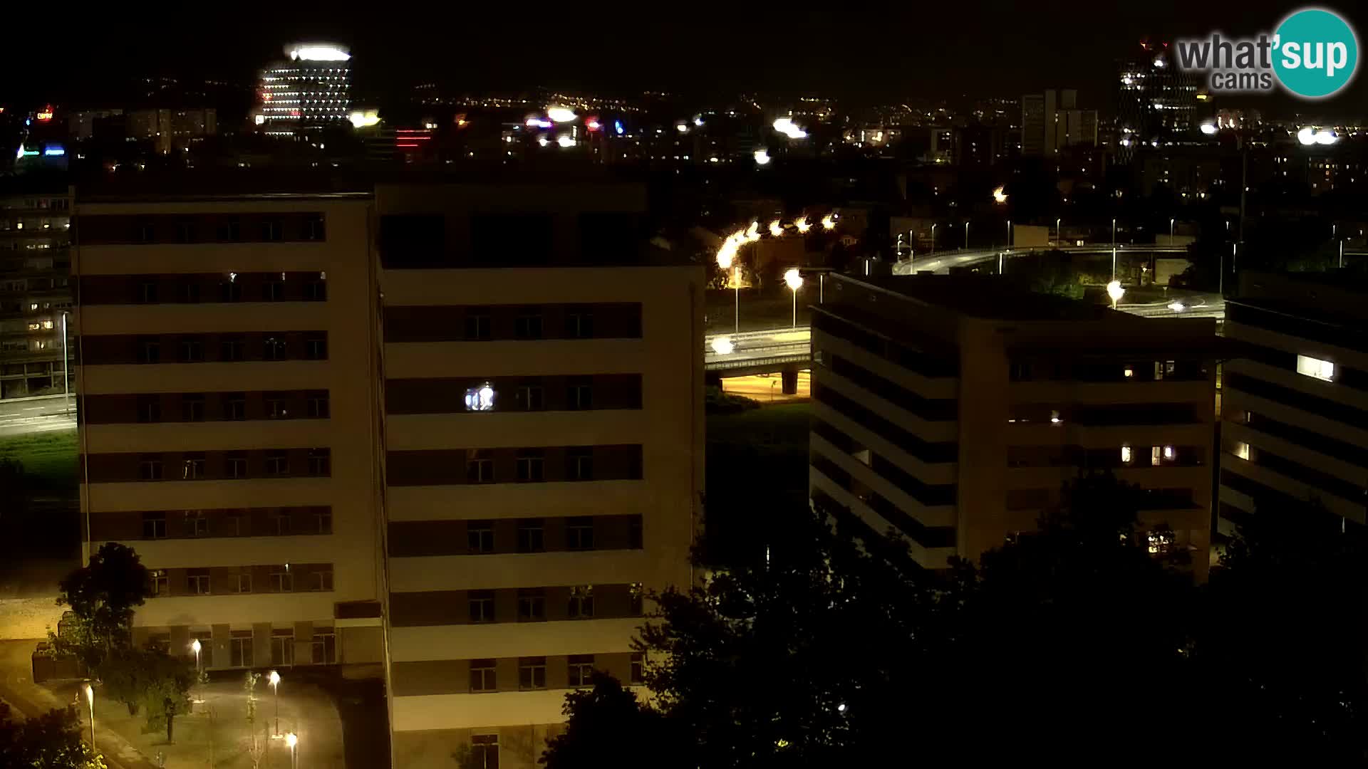 Live-Kreisverkehr Slavonska und Marin Držić Avenue zur Zagreb Webcam