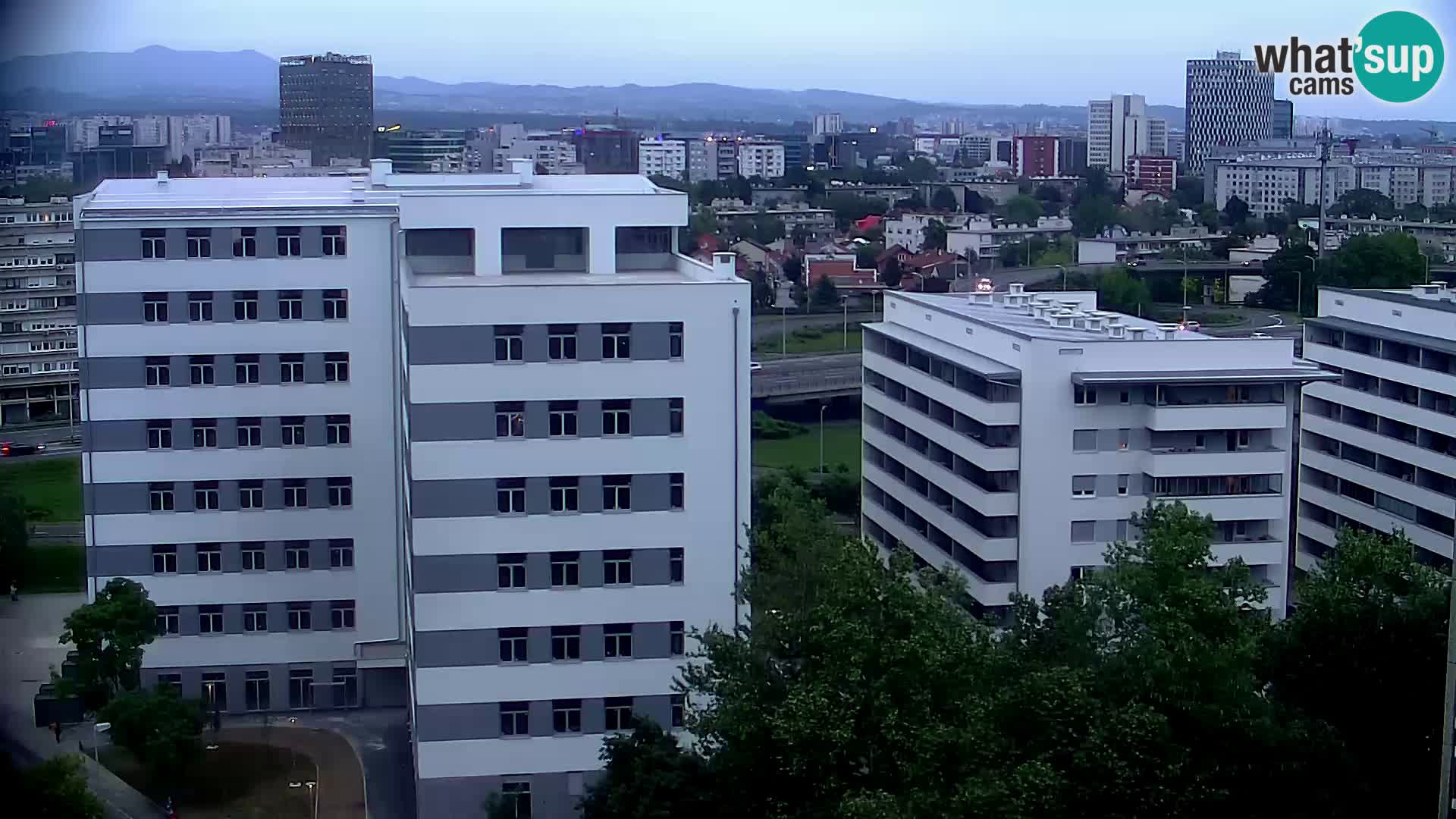 Live-Kreisverkehr Slavonska und Marin Držić Avenue zur Zagreb Webcam