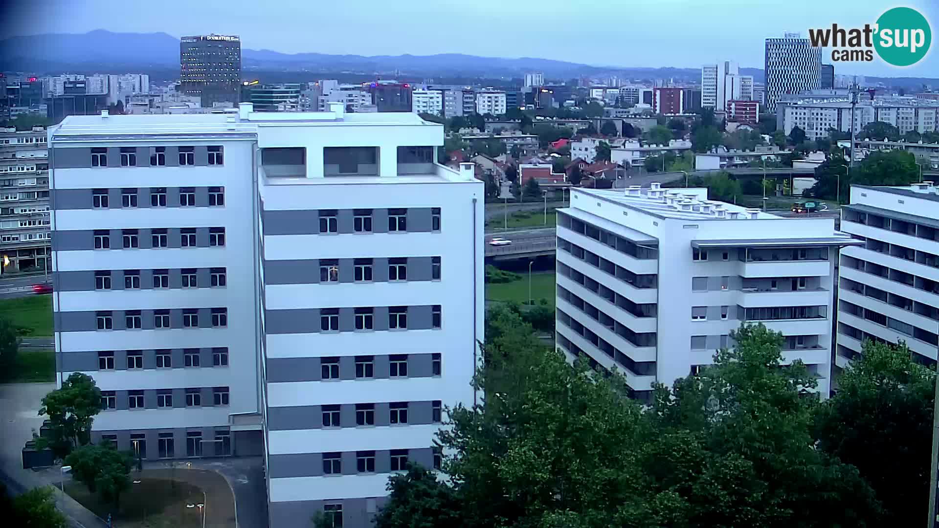 Rotatoria e incrocio viale Slavonska e Marin Držić  – webcam di Zagabria