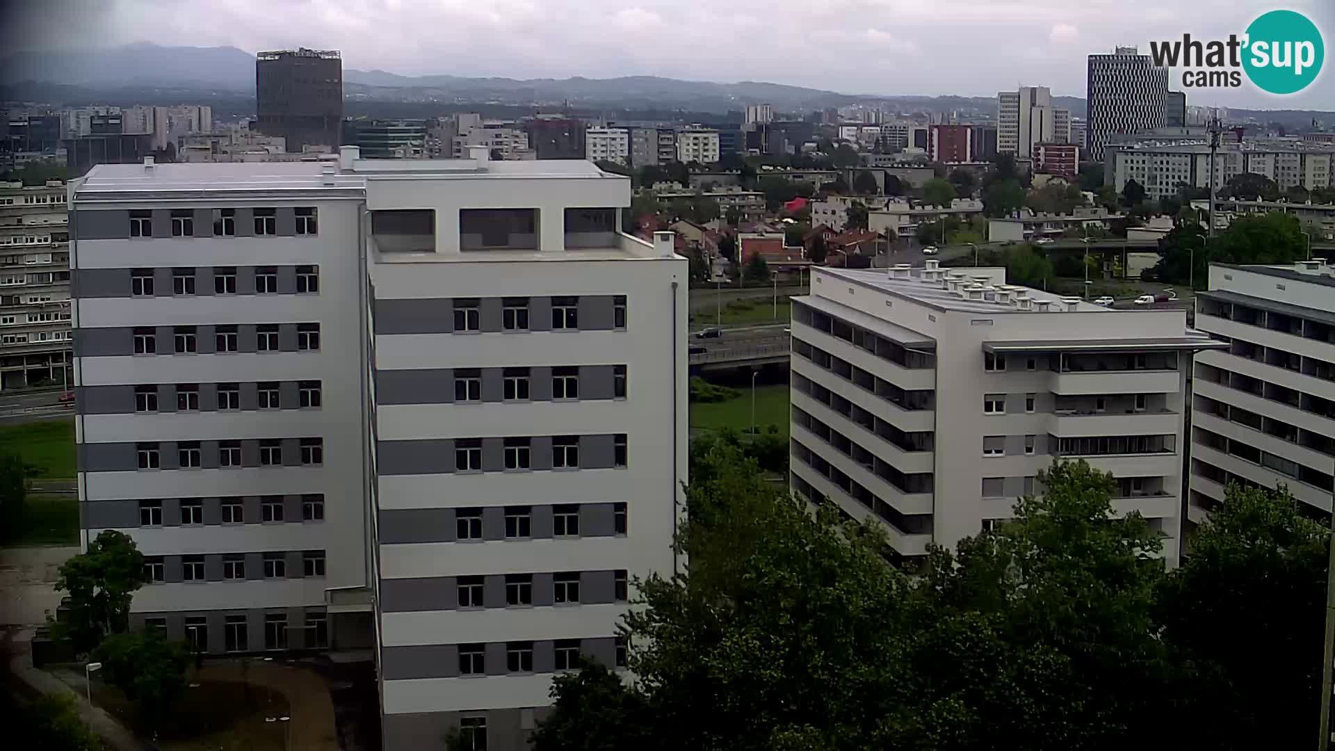 Krožišče Slavonske in Marin Držićeve ulice v Zagrebu v živo