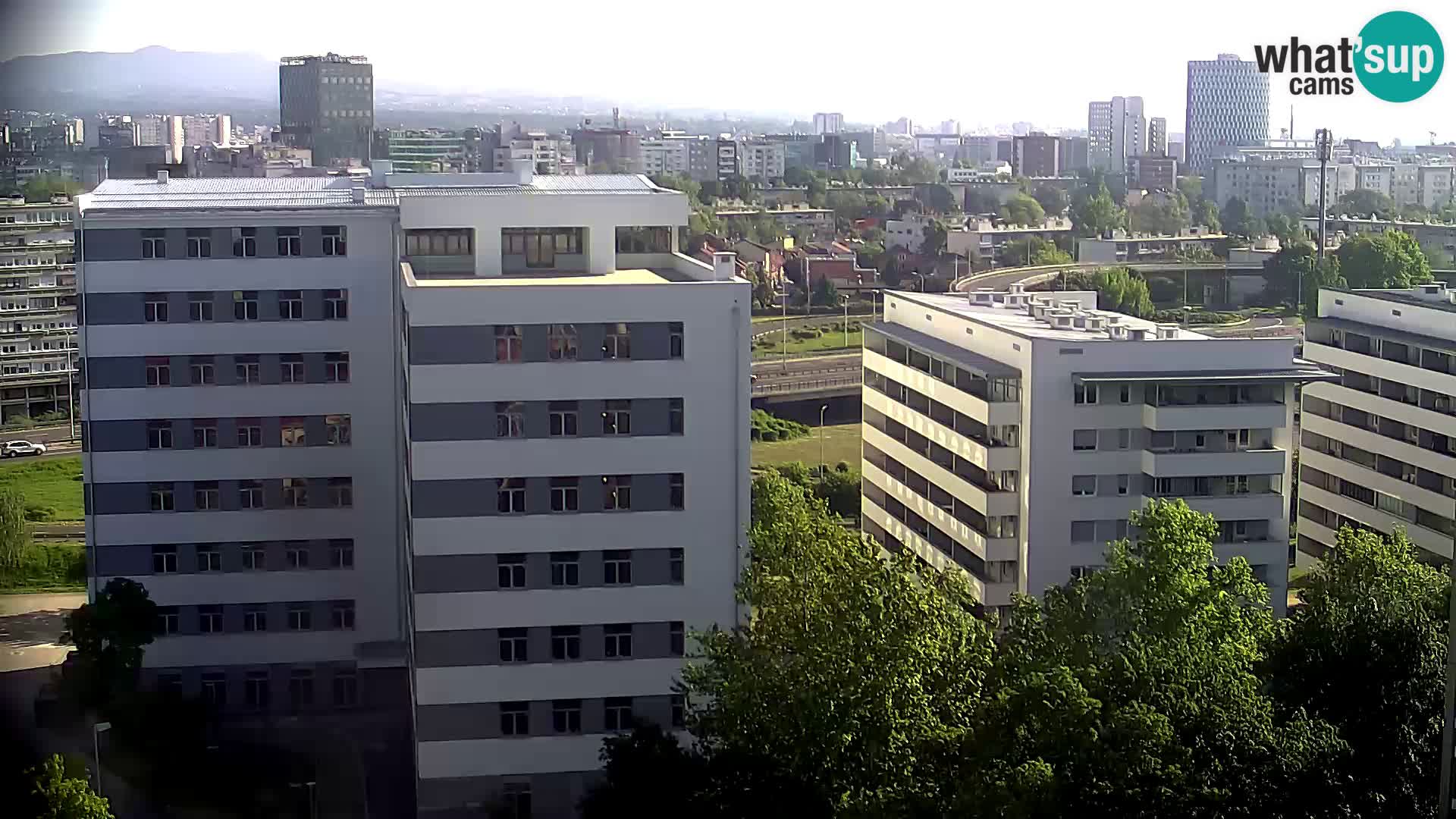 Live-Kreisverkehr Slavonska und Marin Držić Avenue zur Zagreb Webcam