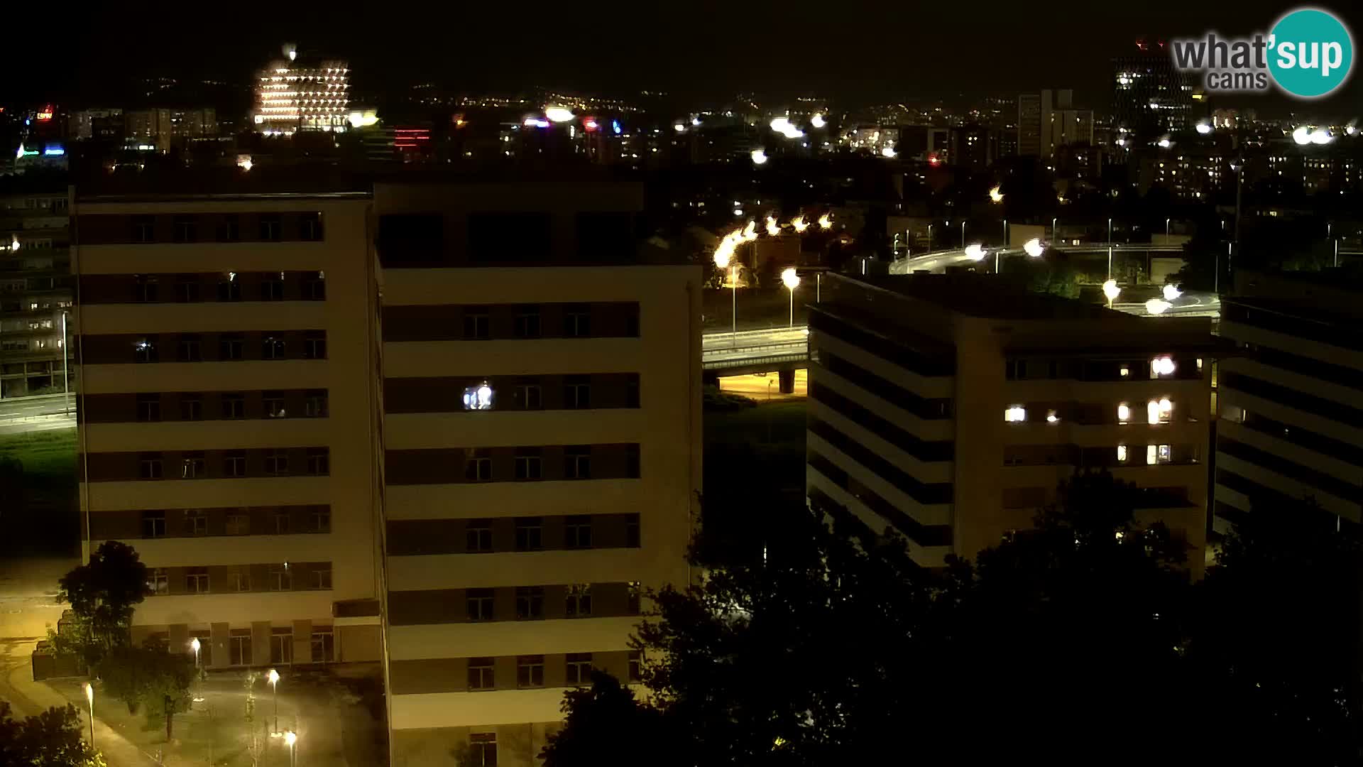 Live-Kreisverkehr Slavonska und Marin Držić Avenue zur Zagreb Webcam