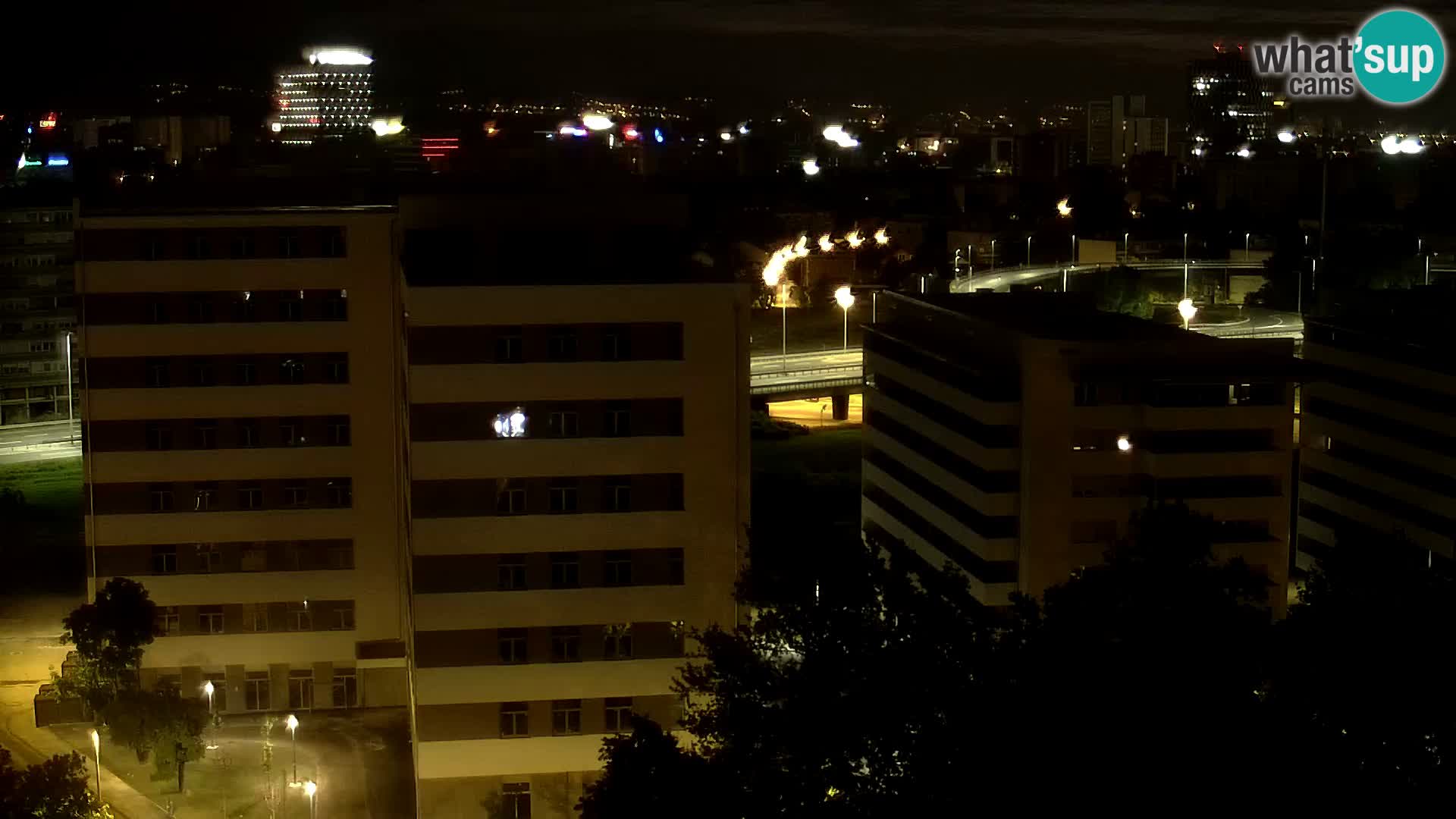 Live-Kreisverkehr Slavonska und Marin Držić Avenue zur Zagreb Webcam