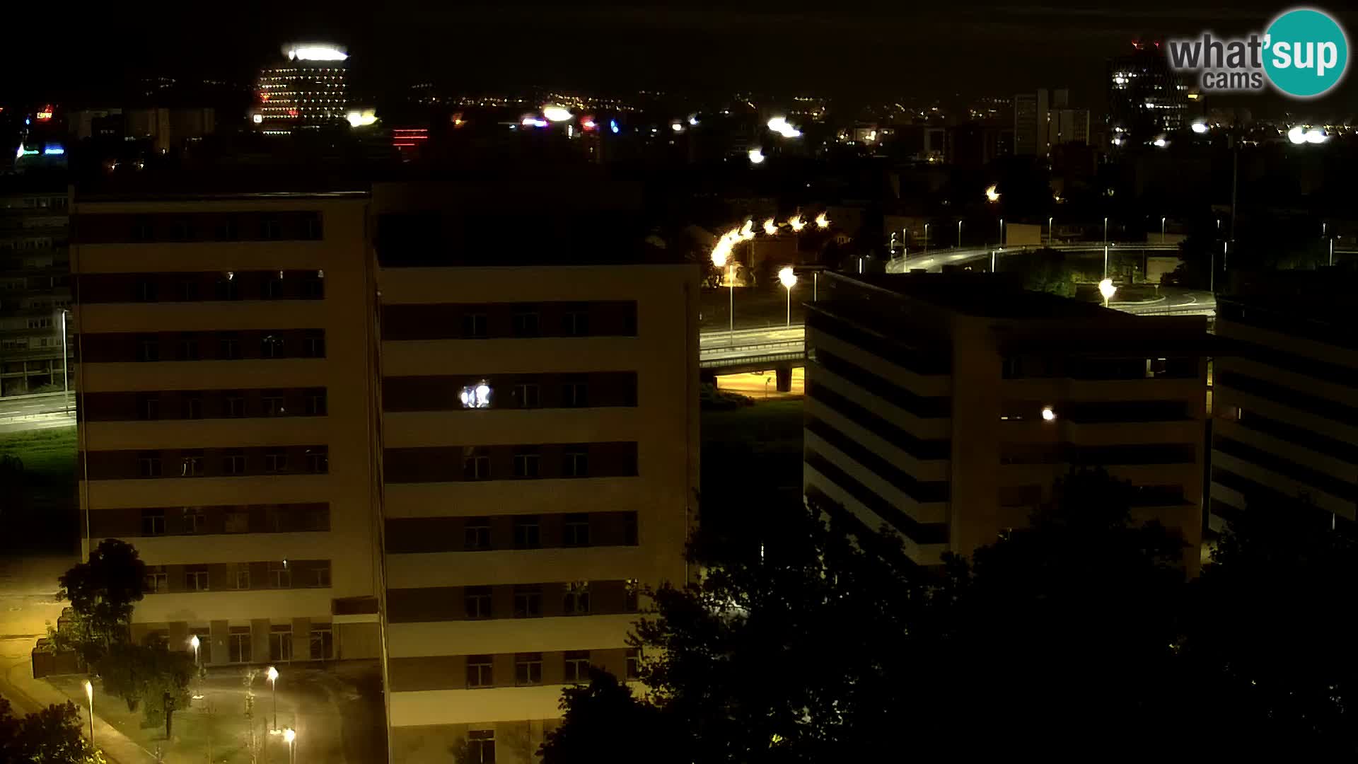 Live-Kreisverkehr Slavonska und Marin Držić Avenue zur Zagreb Webcam