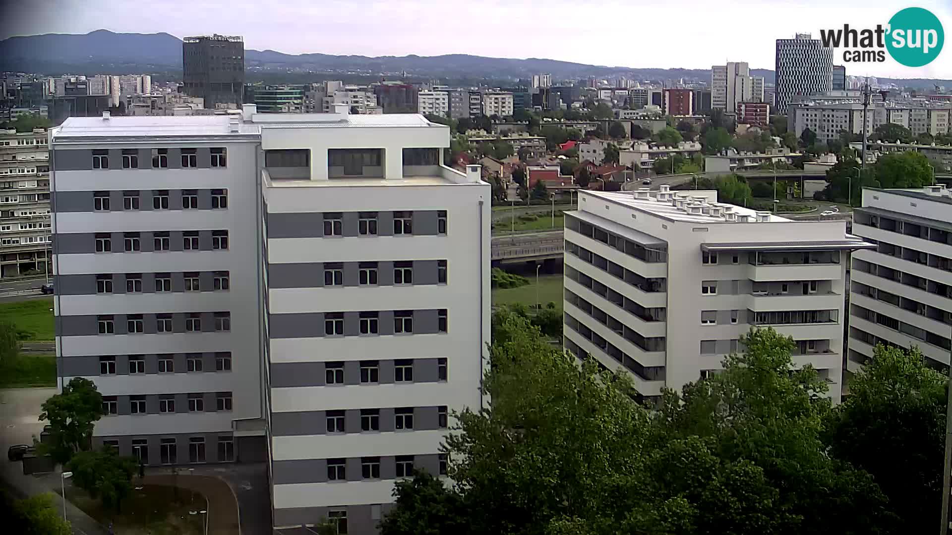 Live Interchange of Slavonska Avenue and Marin Držić Avenue in Zagreb webcam