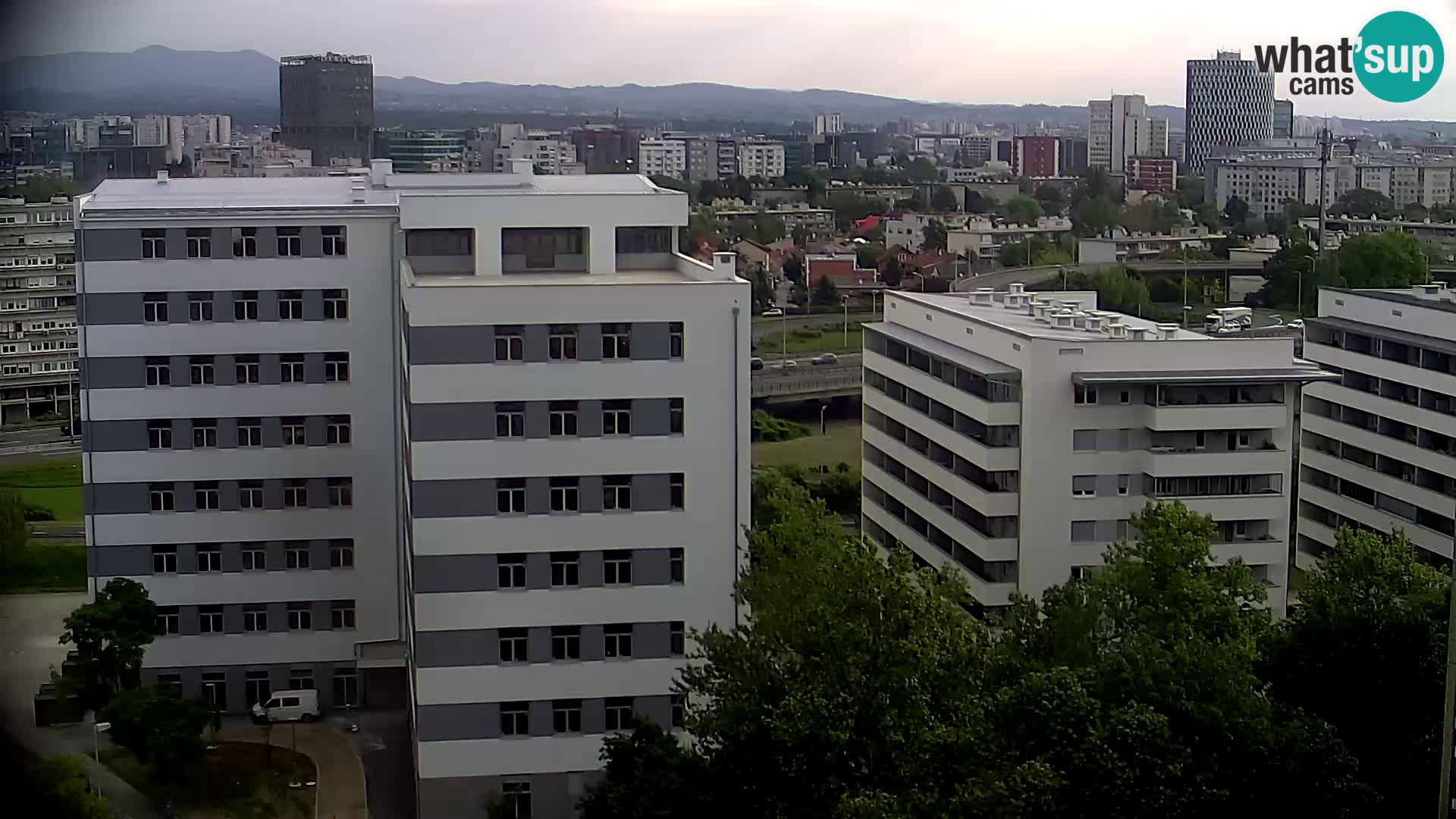 Live Interchange of Slavonska Avenue and Marin Držić Avenue in Zagreb webcam