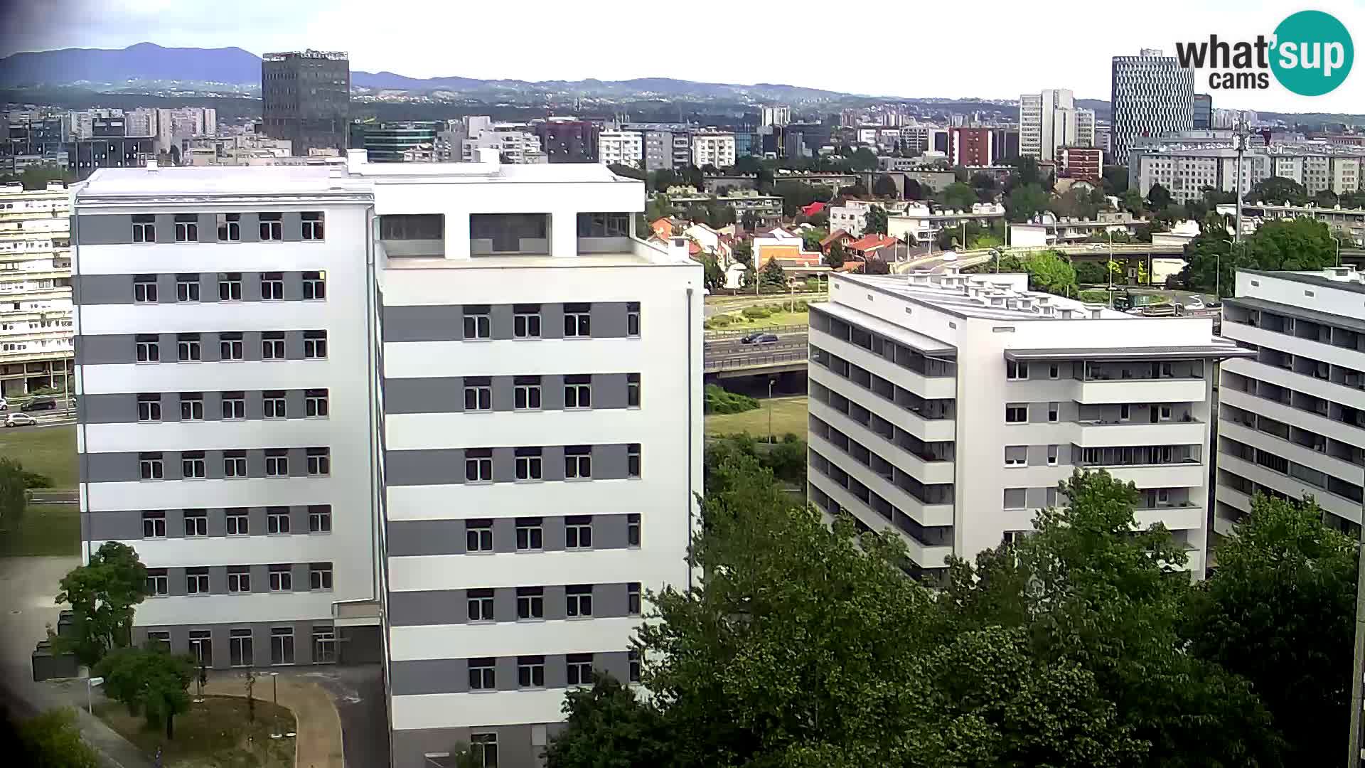 Web kamera Petlja Slavonska – Držićeva  – Zagreb Live