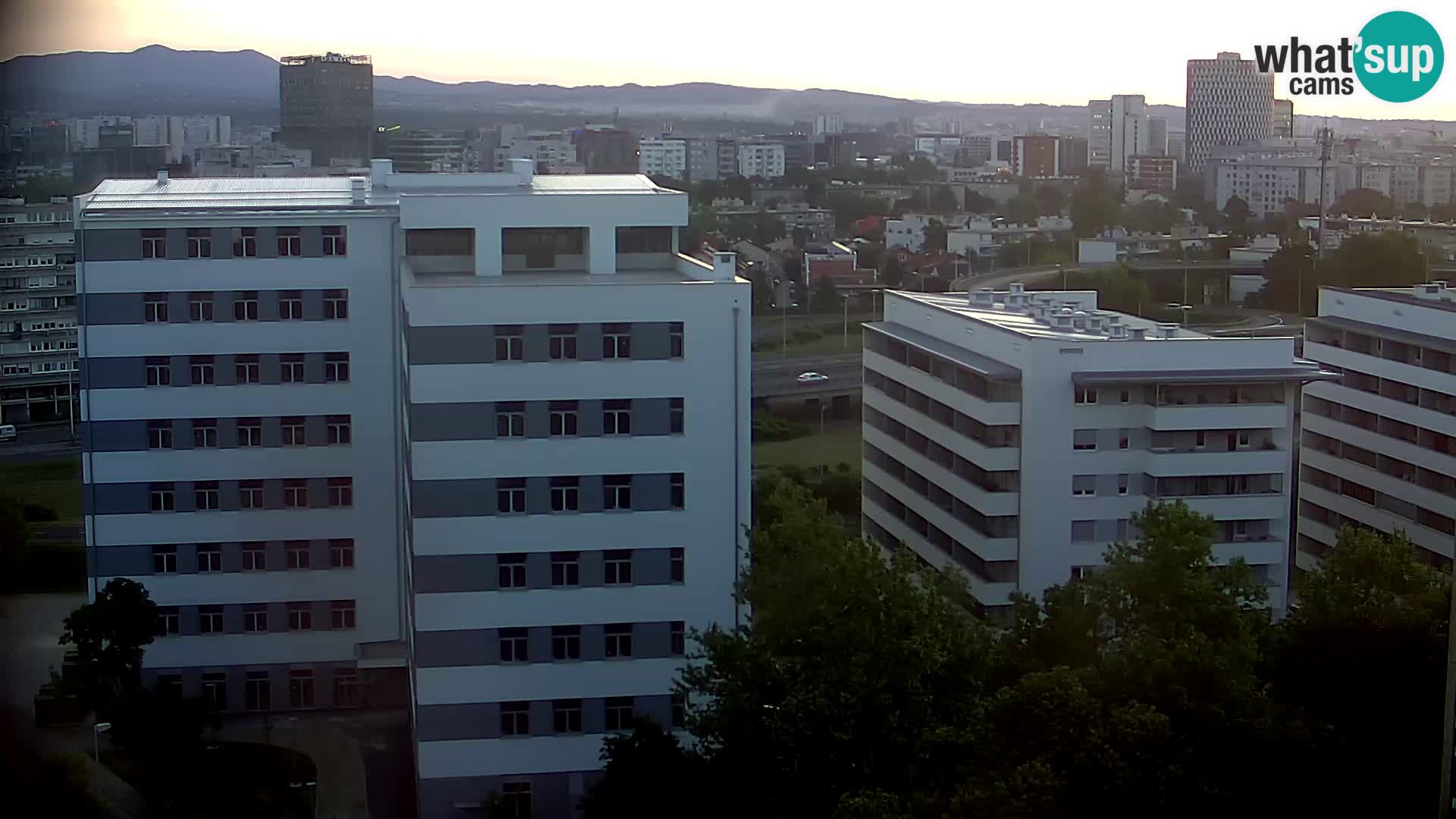 Krožišče Slavonske in Marin Držićeve ulice v Zagrebu v živo