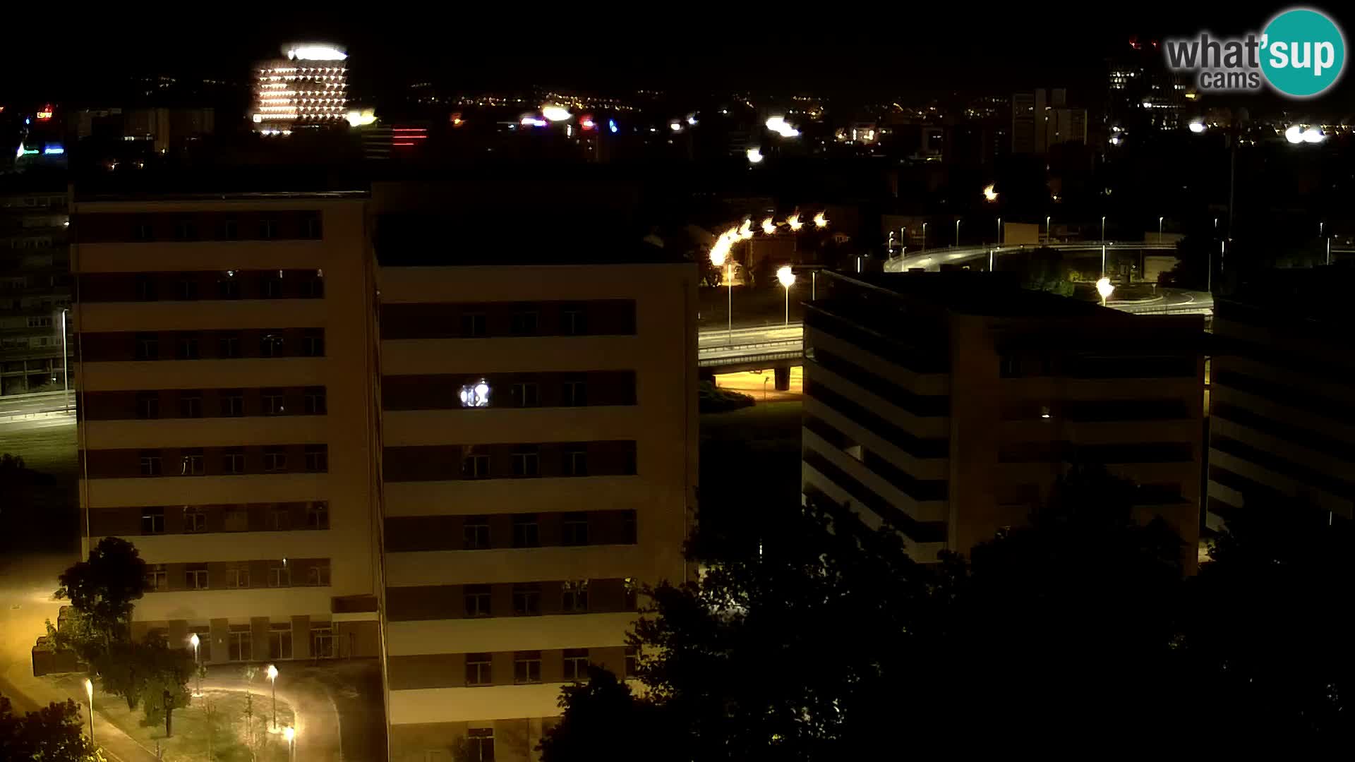 Krožišče Slavonske in Marin Držićeve ulice v Zagrebu v živo