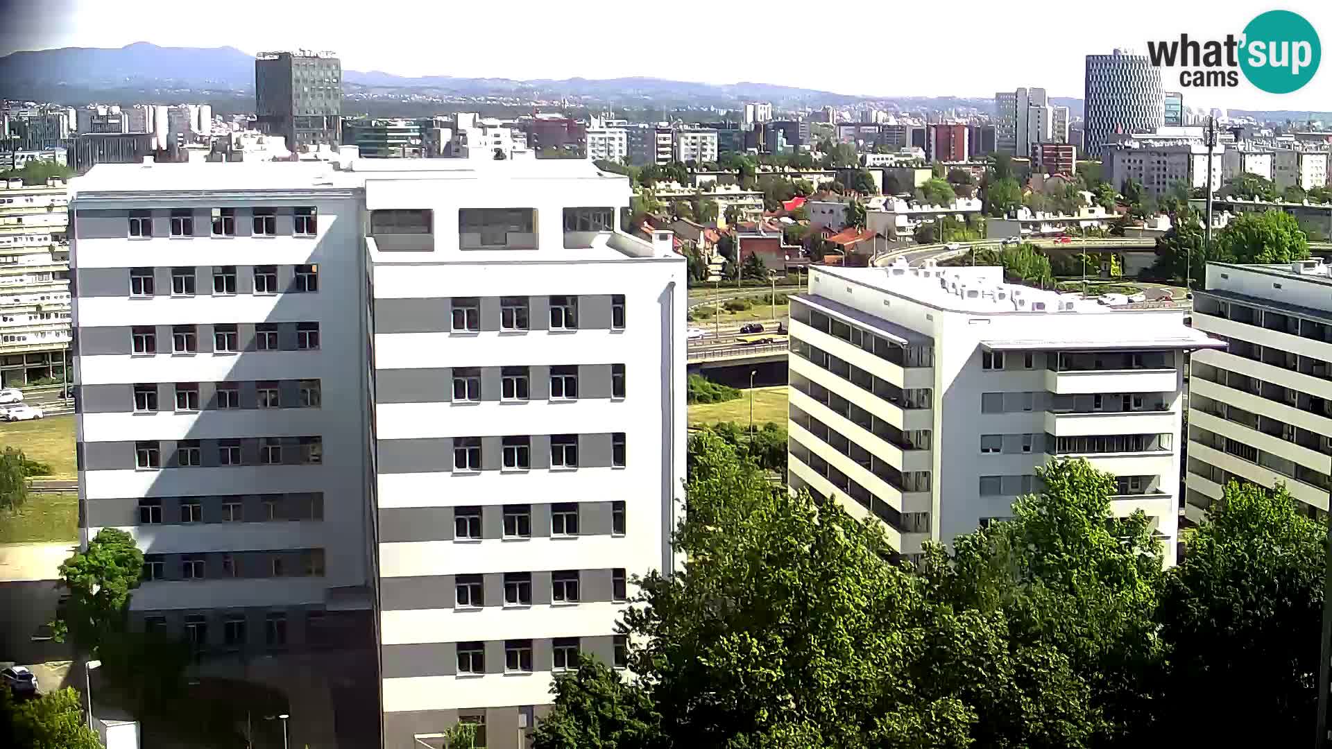 Live Interchange of Slavonska Avenue and Marin Držić Avenue in Zagreb webcam
